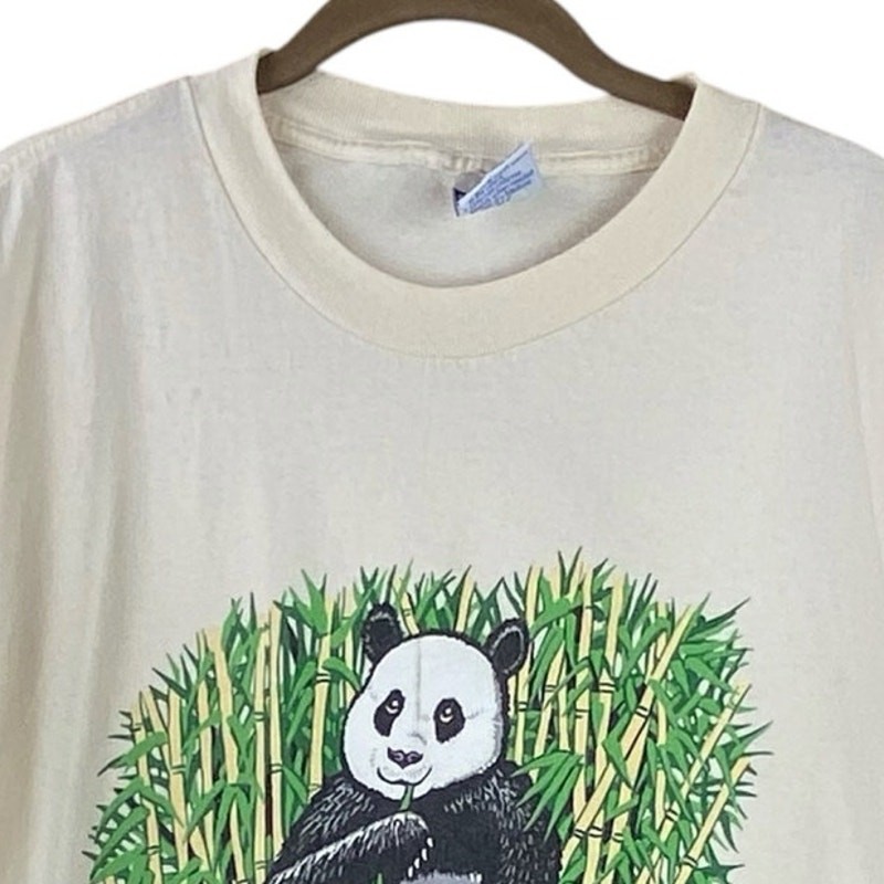 Vintage 90’s Panda T-Shirt Size XL Single Stitch Endangered Species Collection