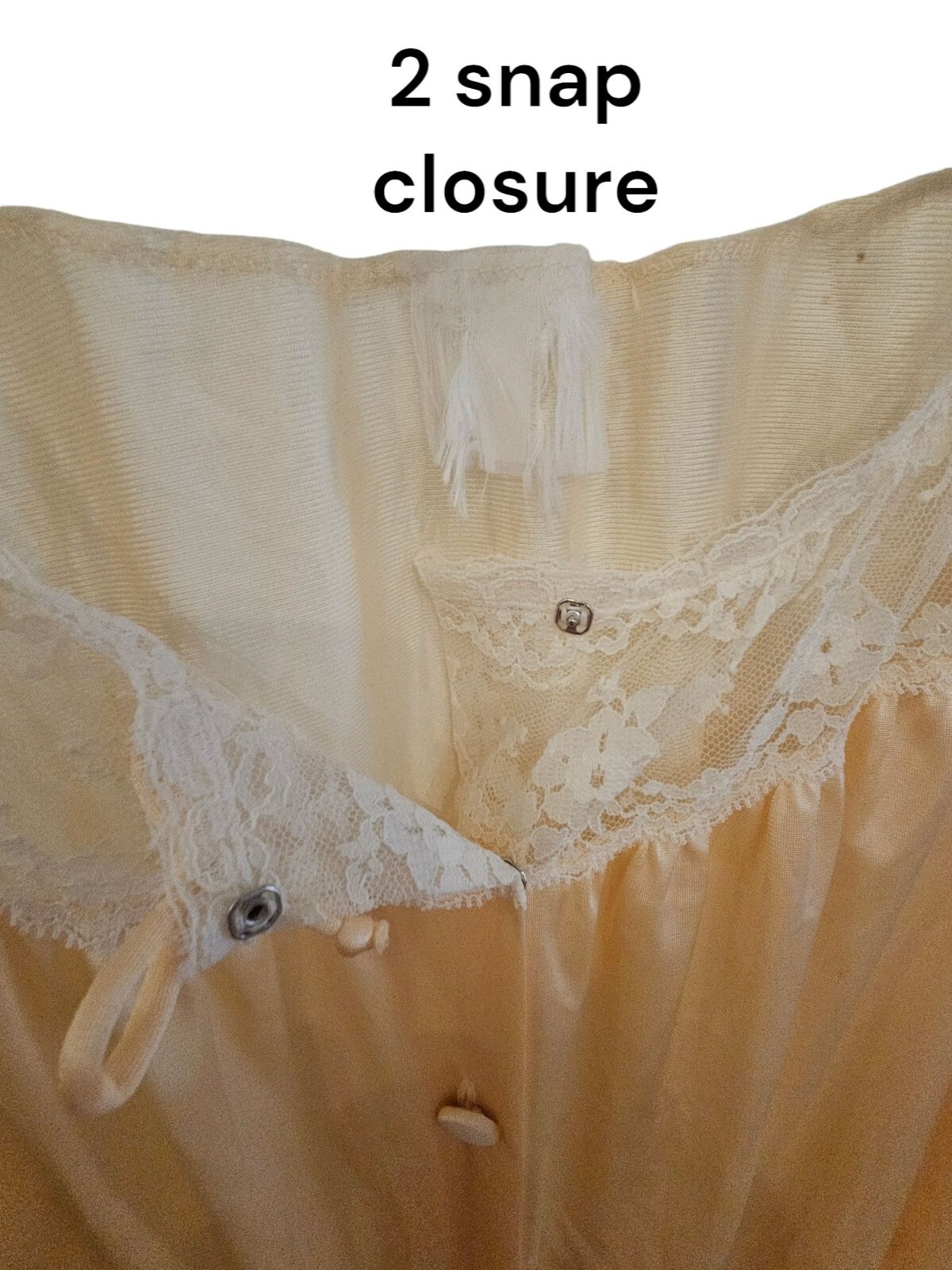 Vintage Satin Robe House Coat With Lace Trim & Covered Buttons M/L 24″W x 37″L