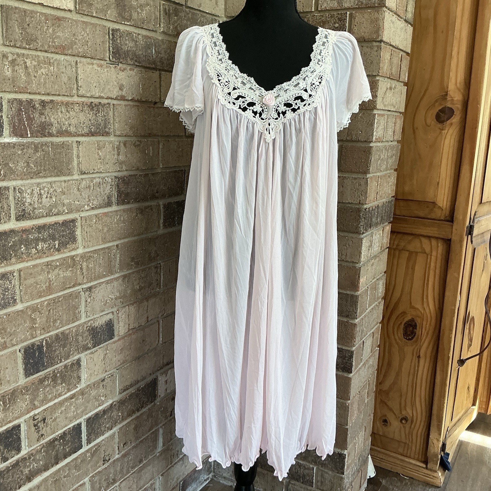 80s VINTAGE Miss Elaine Nightgown Women’s M Pink Lace Nylon Sheer Lingerie #27D1