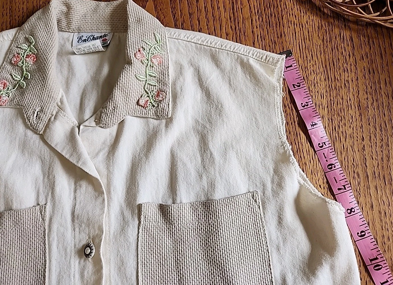 vintage Enchante set of blouse and shorts Ivory Color Size Large Used