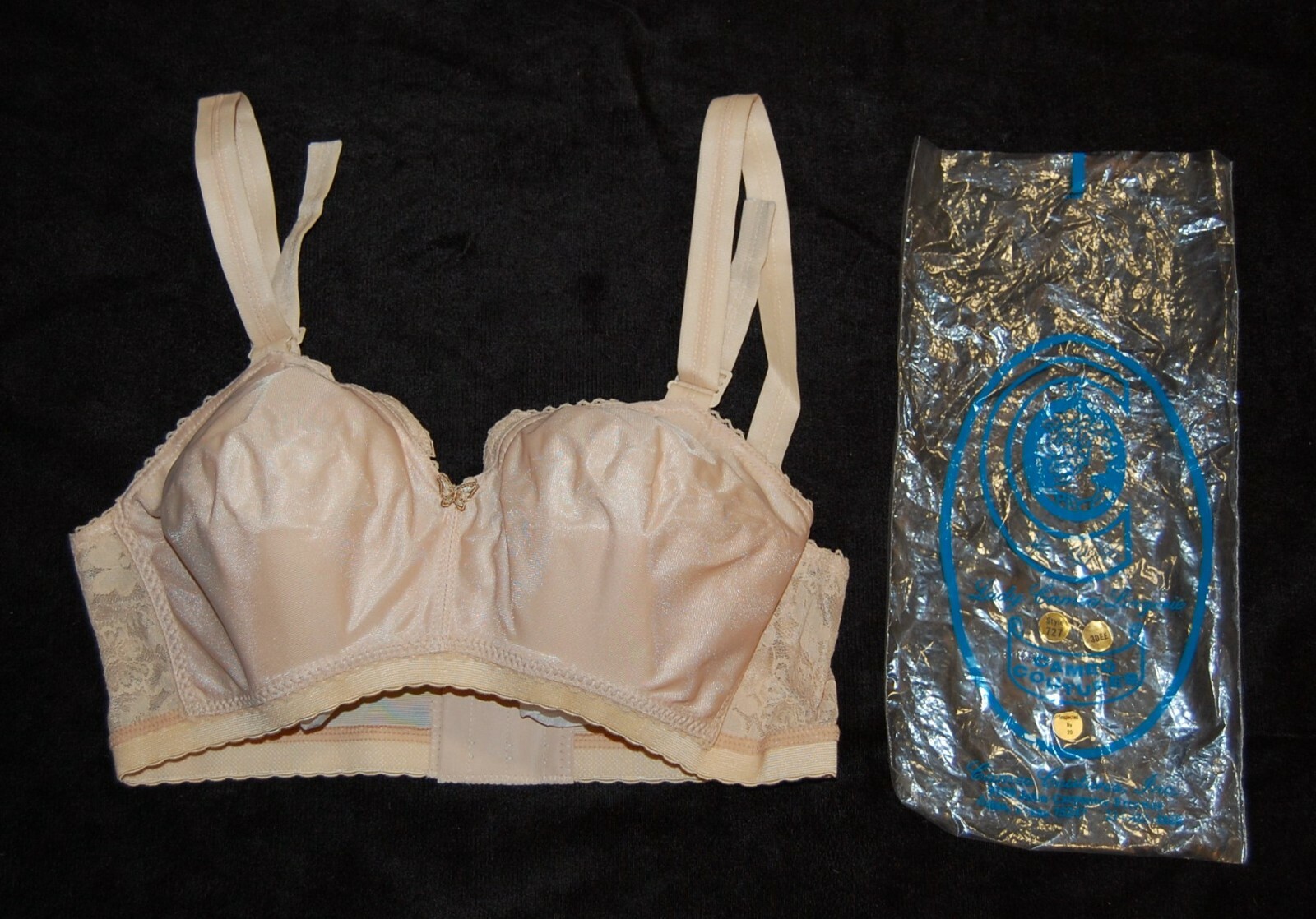 NEW Vintage Lady Cameo Bra 30 EE (32D) Pointy Soft Cup Nude Style 727 #37