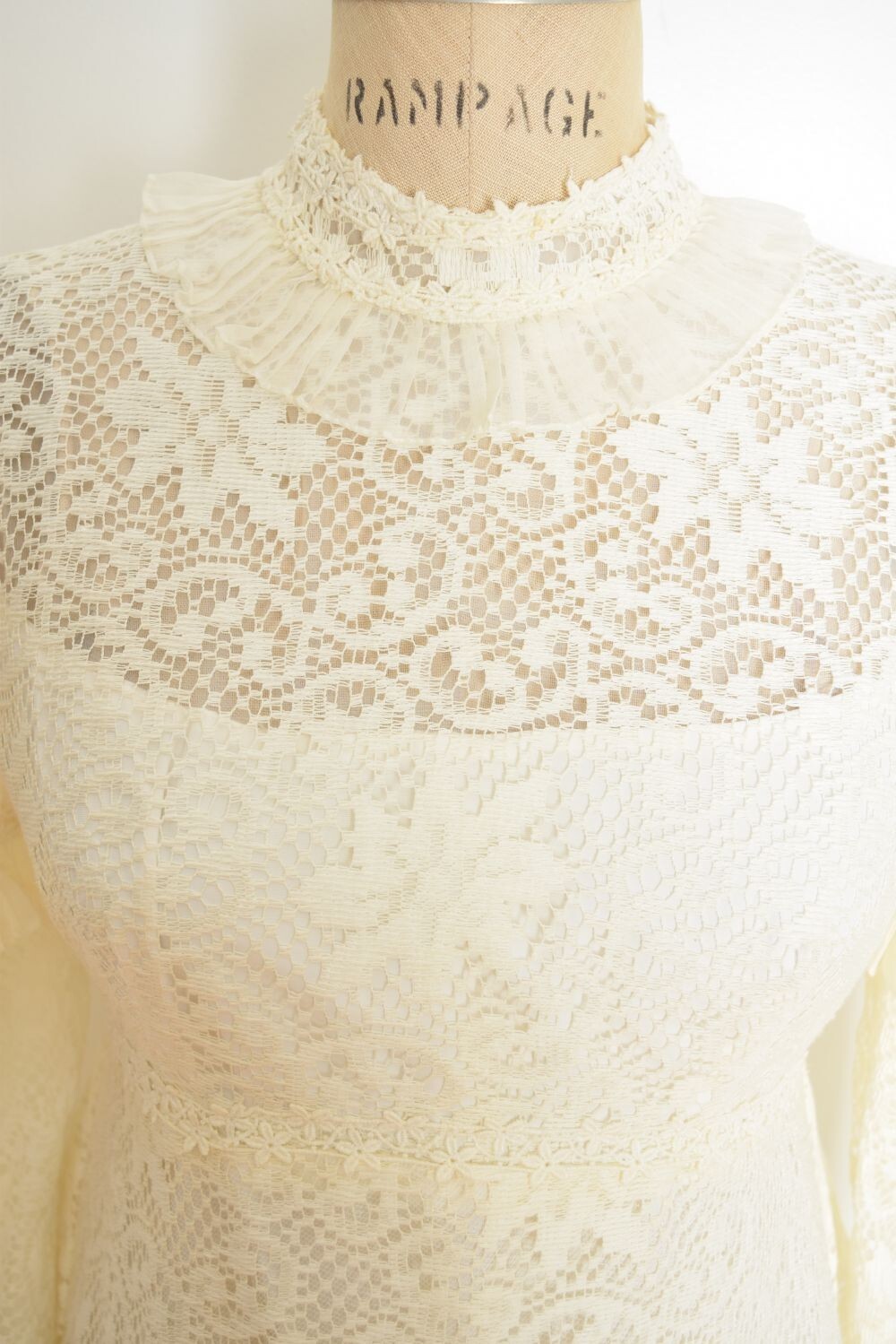 vintage 60s wedding dress cream crochet lace regency juliet gown puff sleeve S