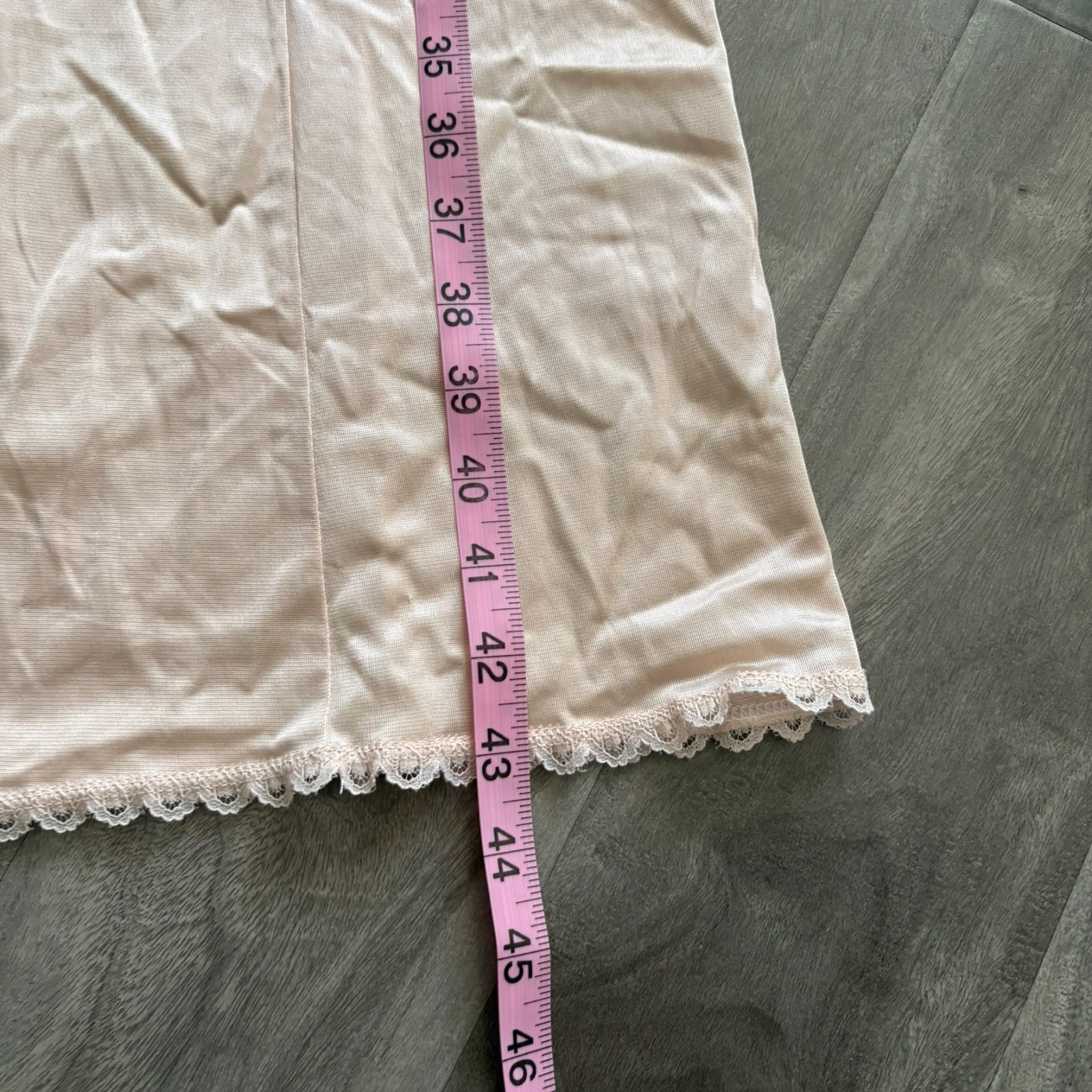 Vintage Warners Perfect Measure Full Slip 36 Tan / Dusty Pink Lace Trim 43″ Long