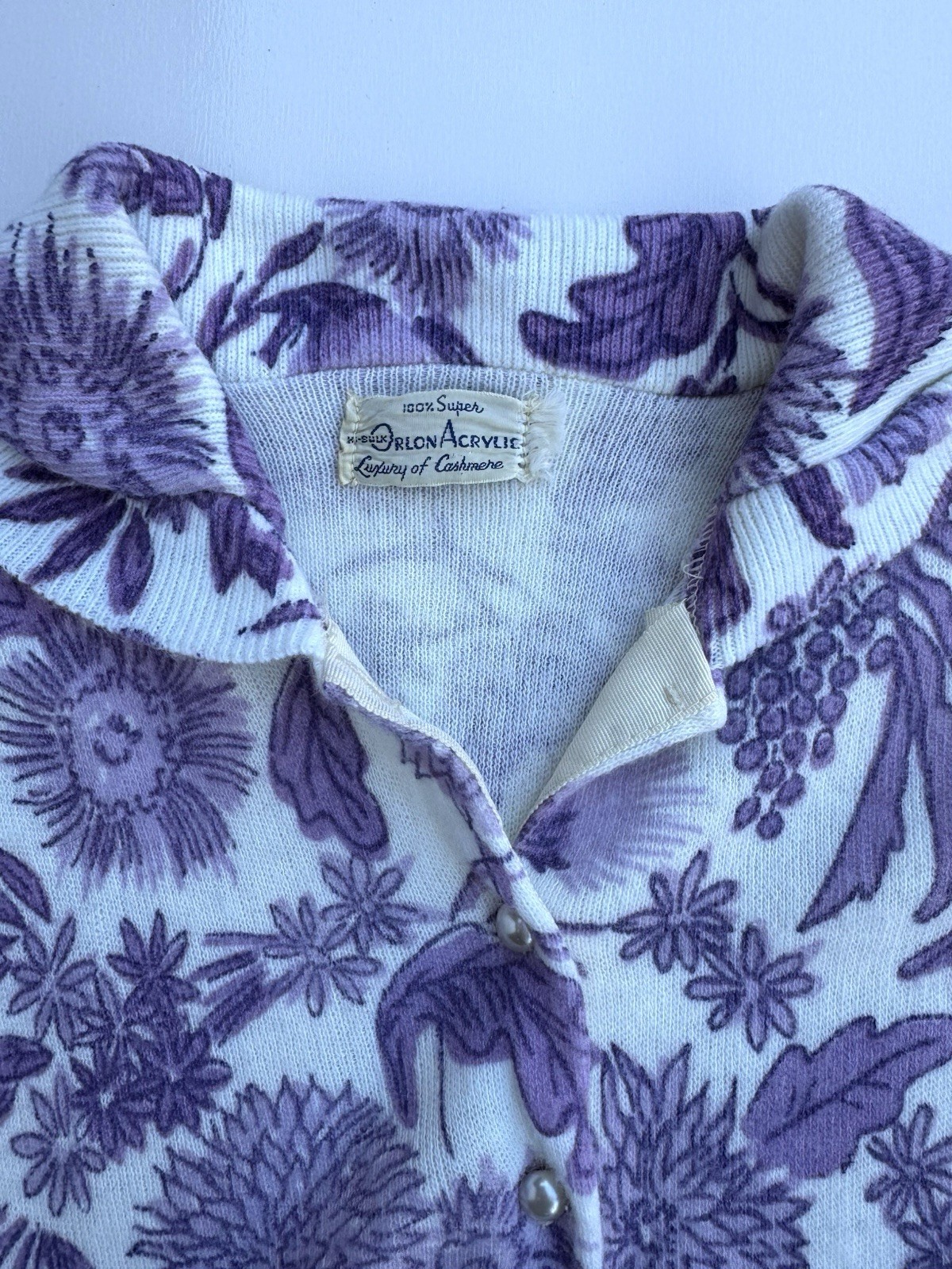 Vintage 1950s Purple Floral Cardigan Pearl Buttons EVC