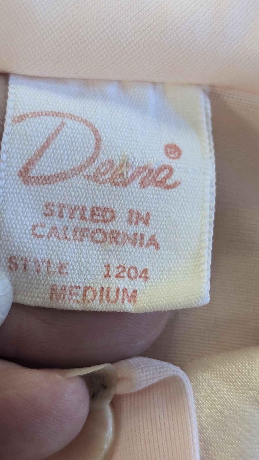 Vintage Deena of California M Peignoir Robe pink nylon Embroidered collar button