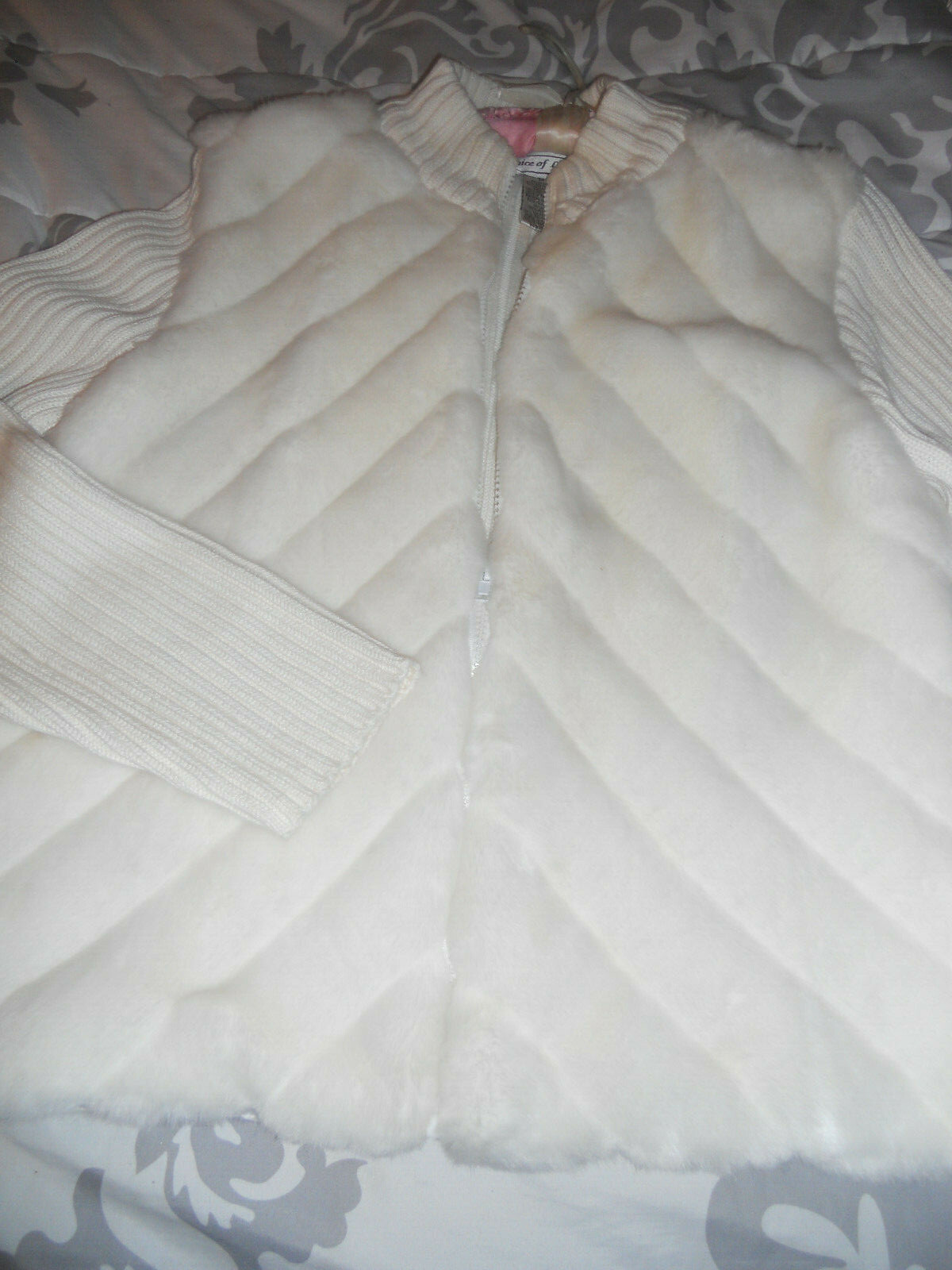 VTG white Womens Sweater faux fur zipper front by Spice of Life Size M