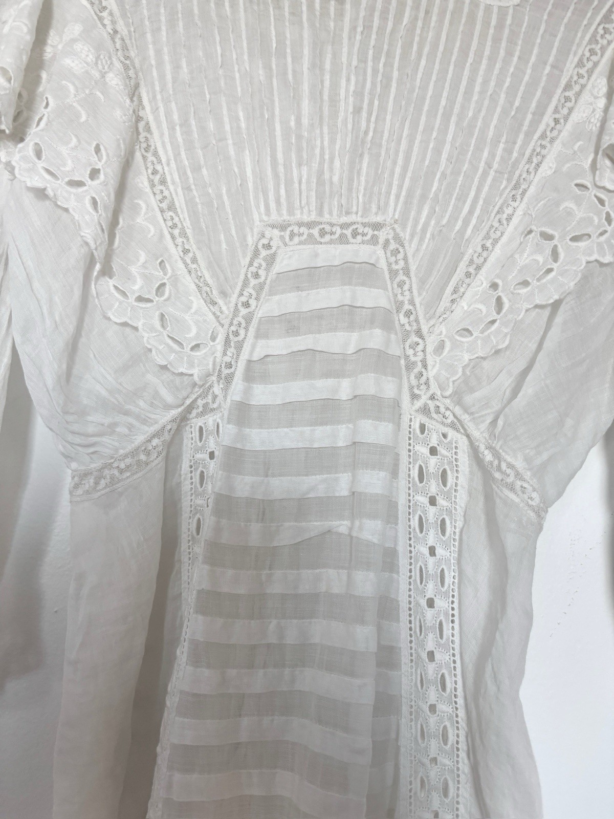 Antique Edwardian Early 1900s Cotton Voile/Embroidered Eyelet Lace Blouse