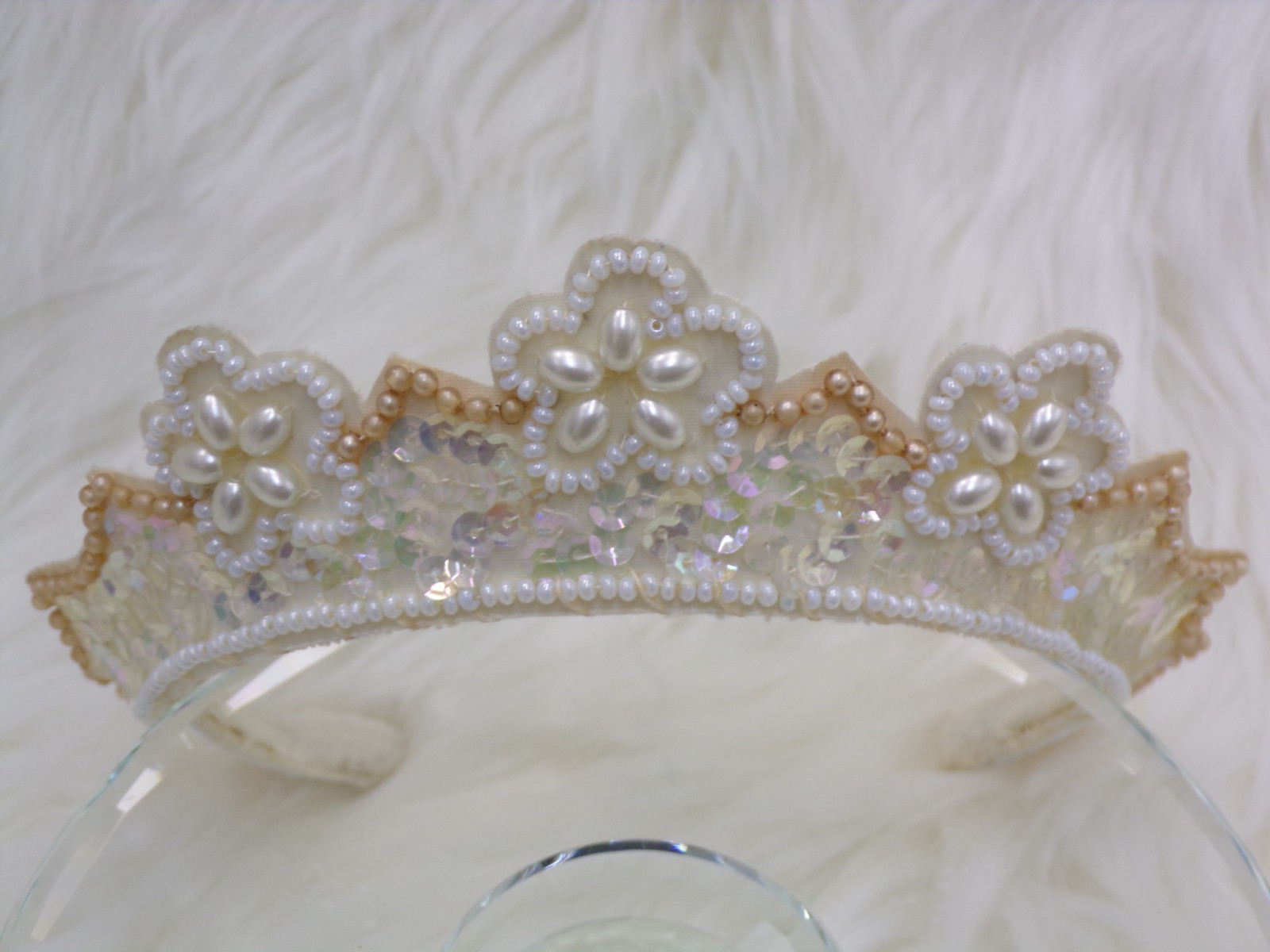 Antique Vintage Wedding Bridal Headpiece Style: Captivating Crown