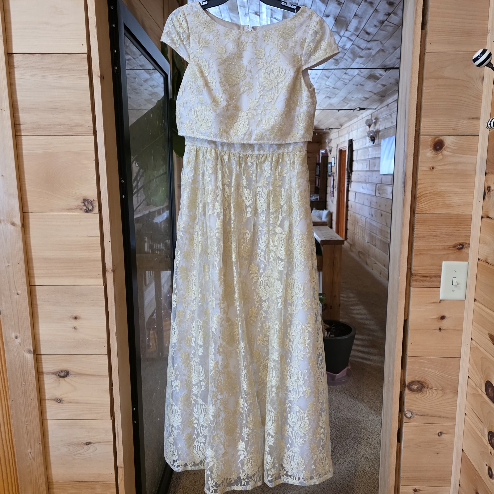 Adrianna Papell Formal Evening Dress Ivory Gold Short Sleeve