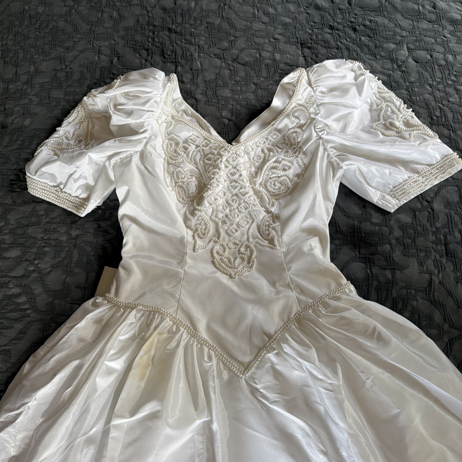 Vintage White 1990 Galina Wedding Dress with Pearls, Bow, and Train Size 10