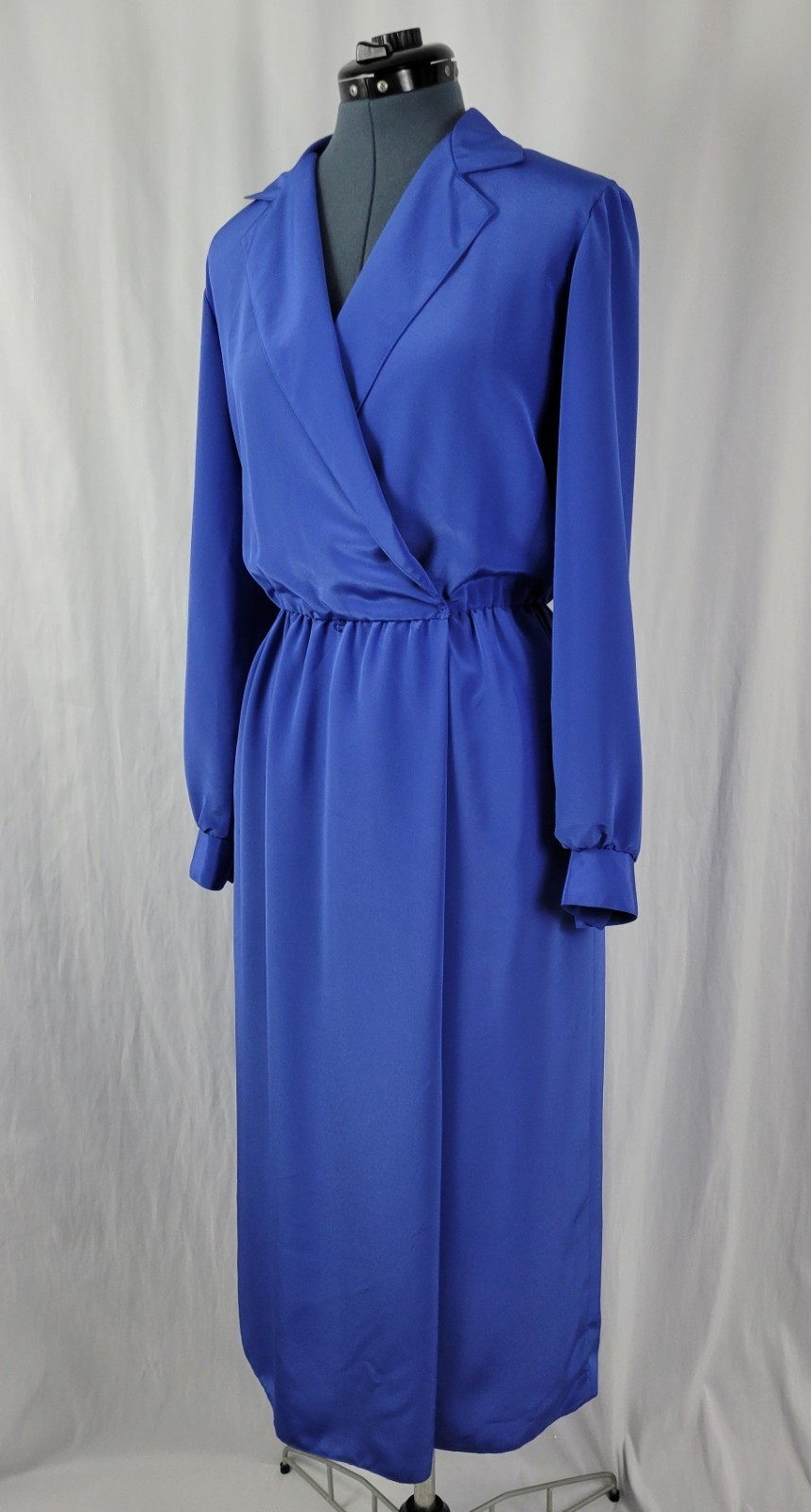 Vintage Caron Blue Wrap Bodice Collared Dress Size Small?