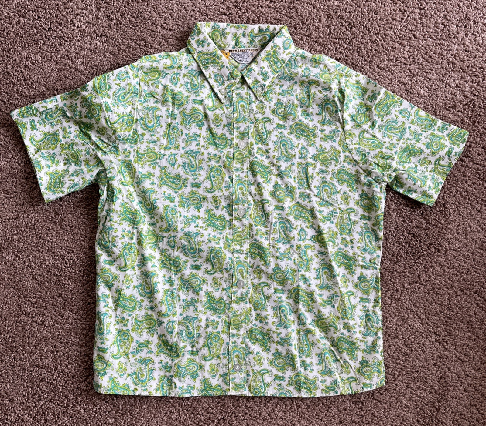 Vtg NEW KMart Ladies Paisley Print button down blouse–Size 12/32 (Very Small)