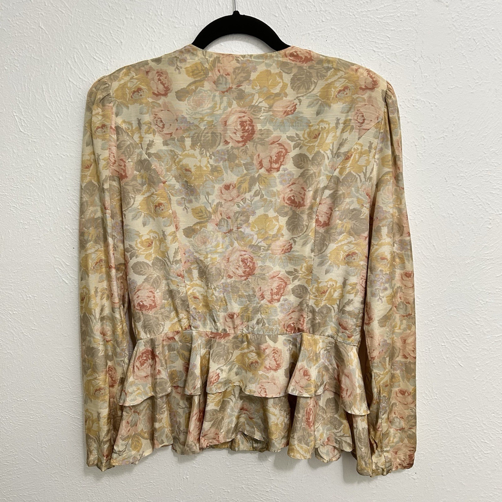 VTG Cream Ruffled Victorian Floral Top Blouse Shirt Size M Cottagecore Pastel