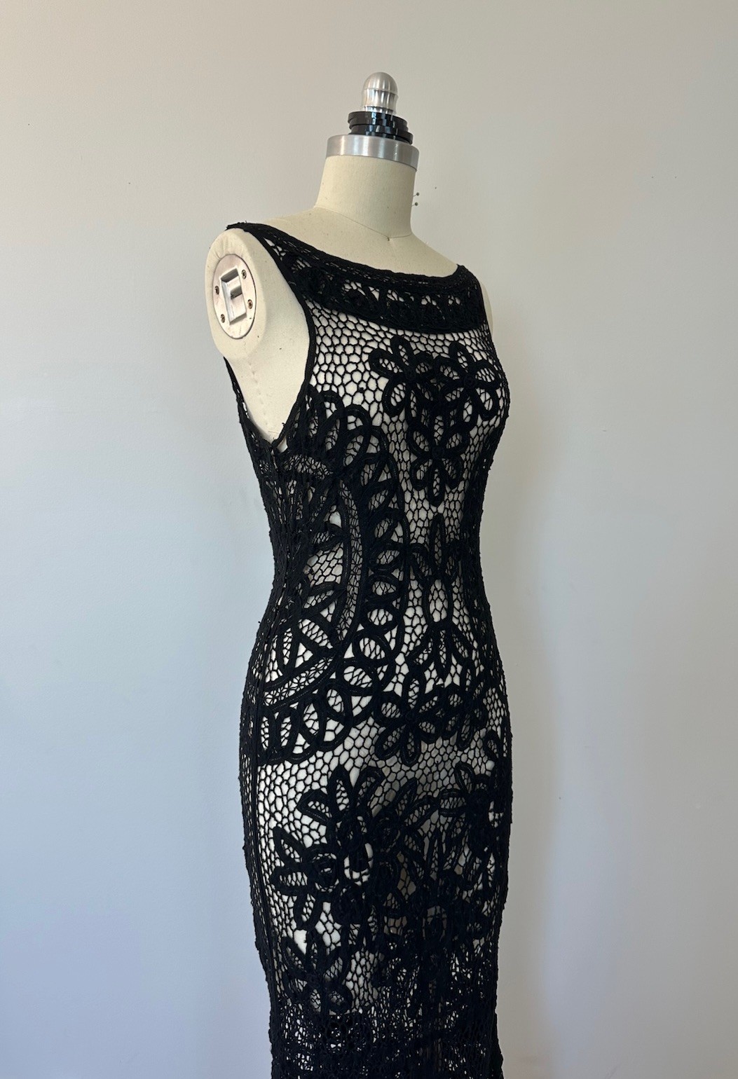 RARE 1920s hand sewn cotton crochet lace boatneck dress