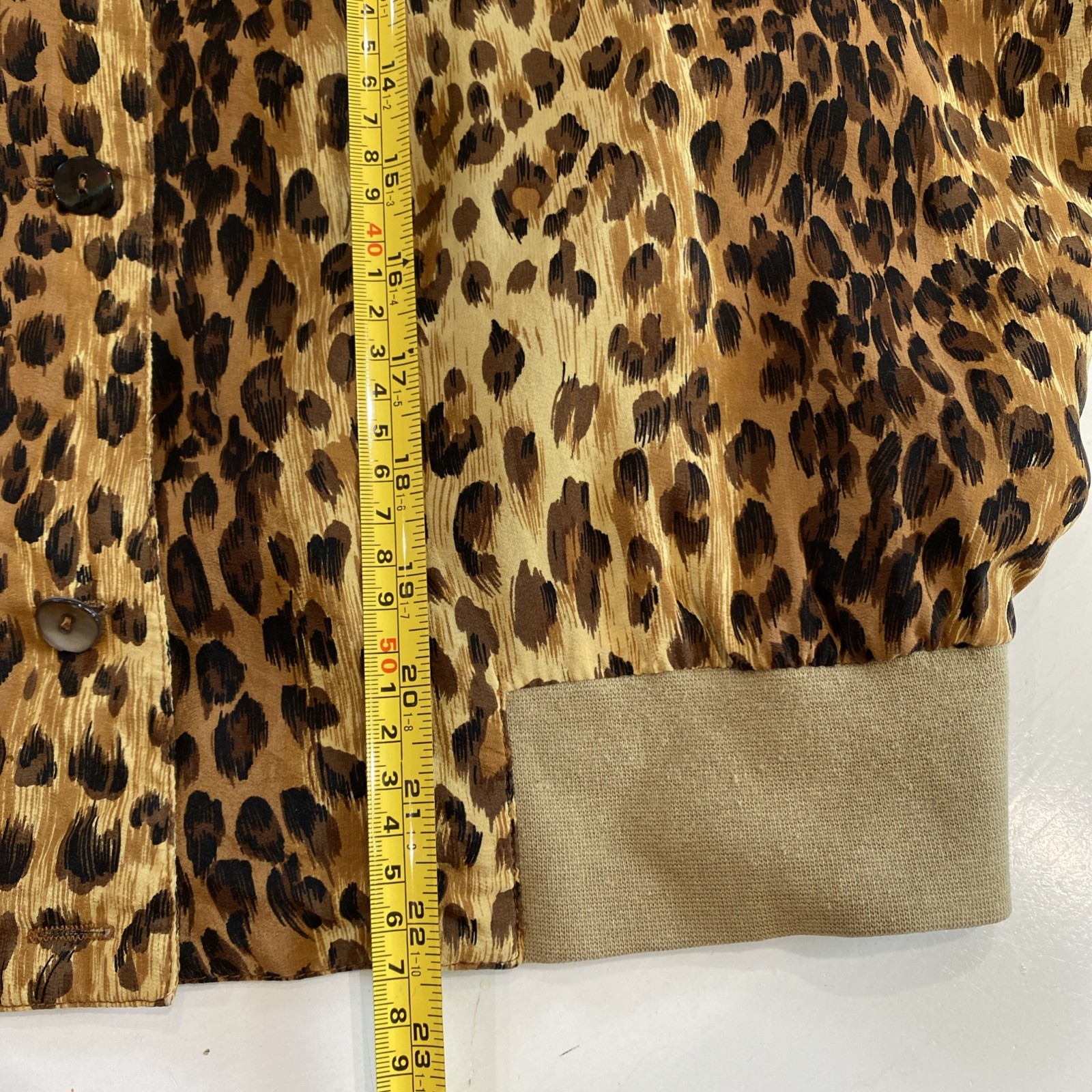 Vintage 90s Silk Leopard/Cheetah Print Bomber Jacket Size Small Chic Luxe Glam