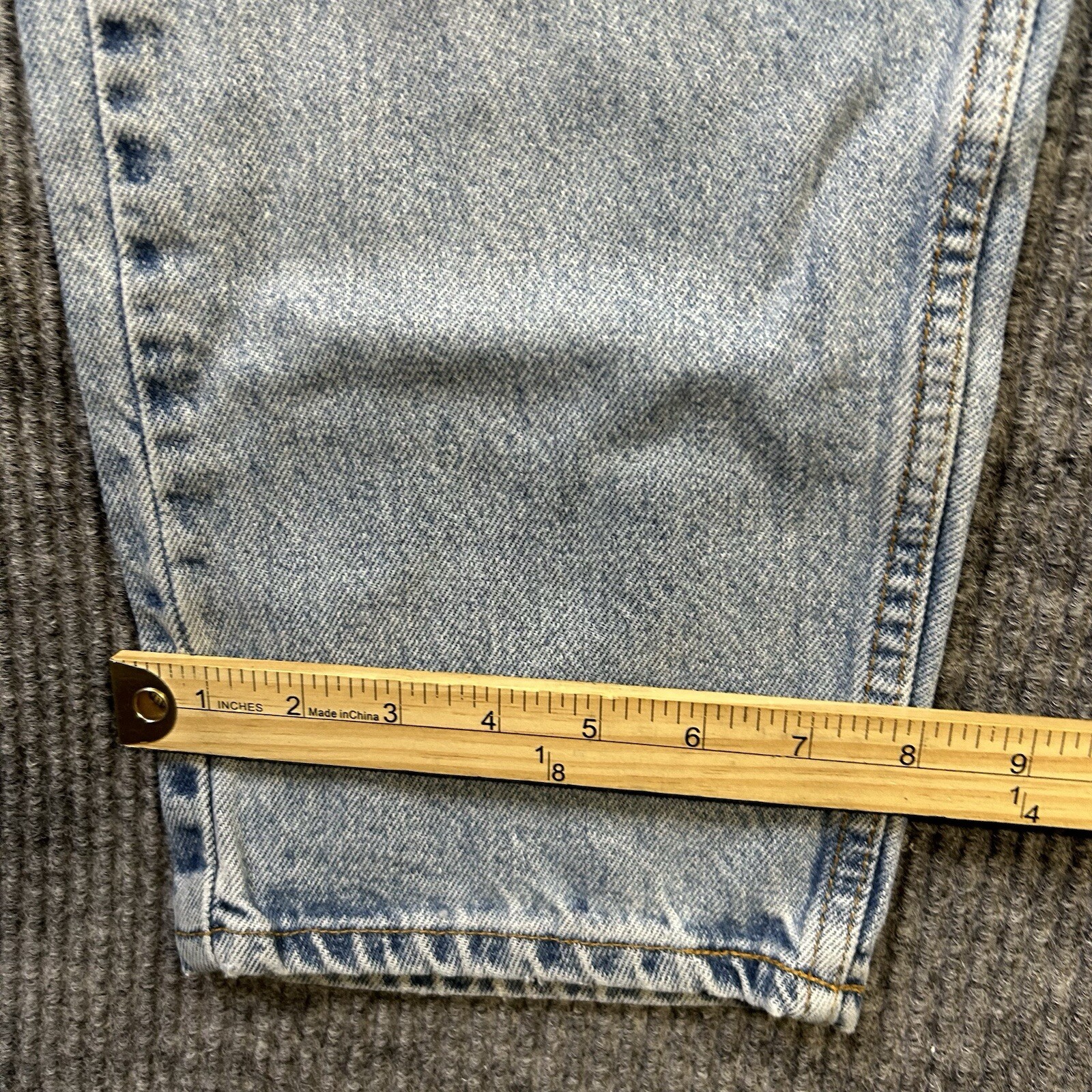 Vintage Levis Jeans 556 Women’s 32/32 Guys Fit Straight Leg