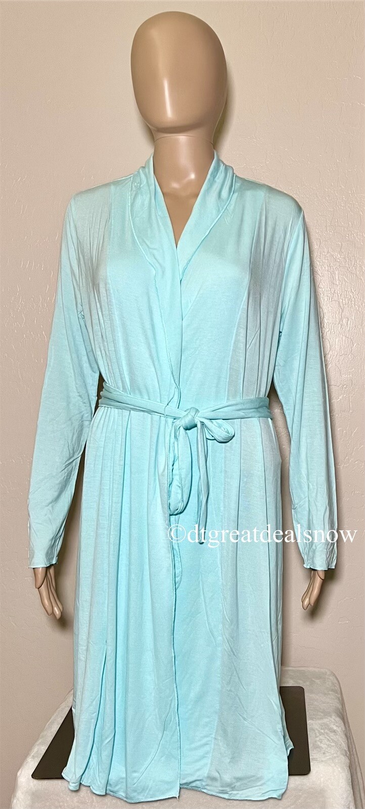 Arabella Women’s Aqua Light Blue Robe Size Small Rayon Spandex Long Sleeves