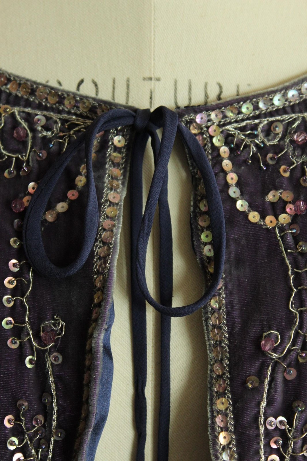Vintage 1990s 2000s Jacket, ECI Purple Velvet Bolero Shrug with Beading, Size L