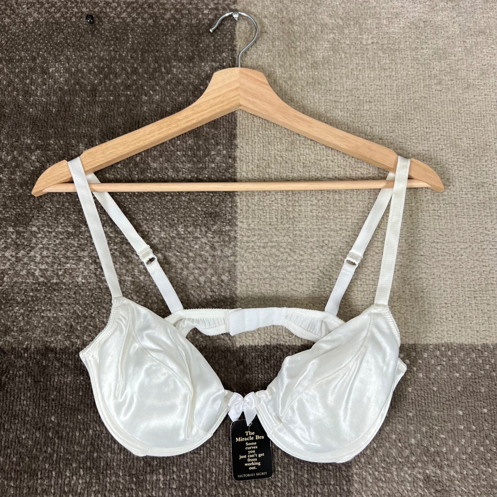 Vintage Victoria’s Secret The Miracle Bra 36B White Satin 90s Gold Label NWT