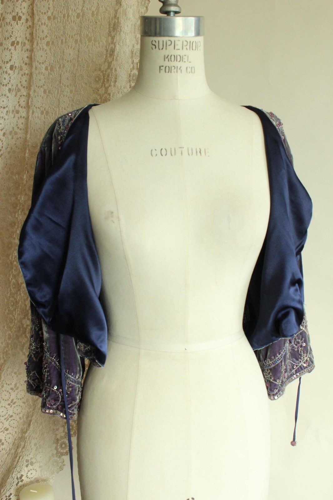 Vintage 1990s 2000s Jacket, ECI Purple Velvet Bolero Shrug with Beading, Size L