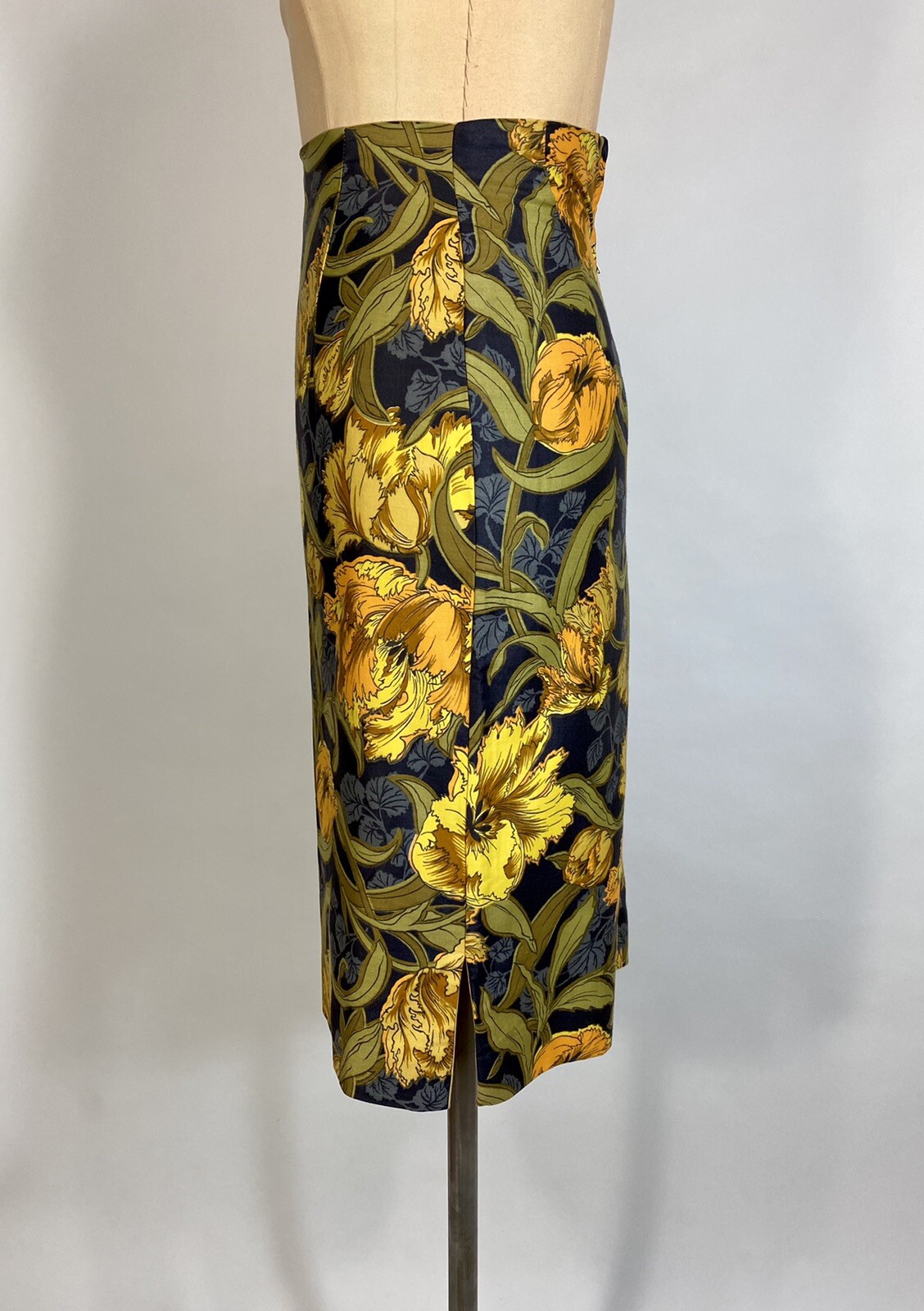 Vintage 1950’s-60’s REVERSIBLE floral/gold color polished cotton pencil skirt XS