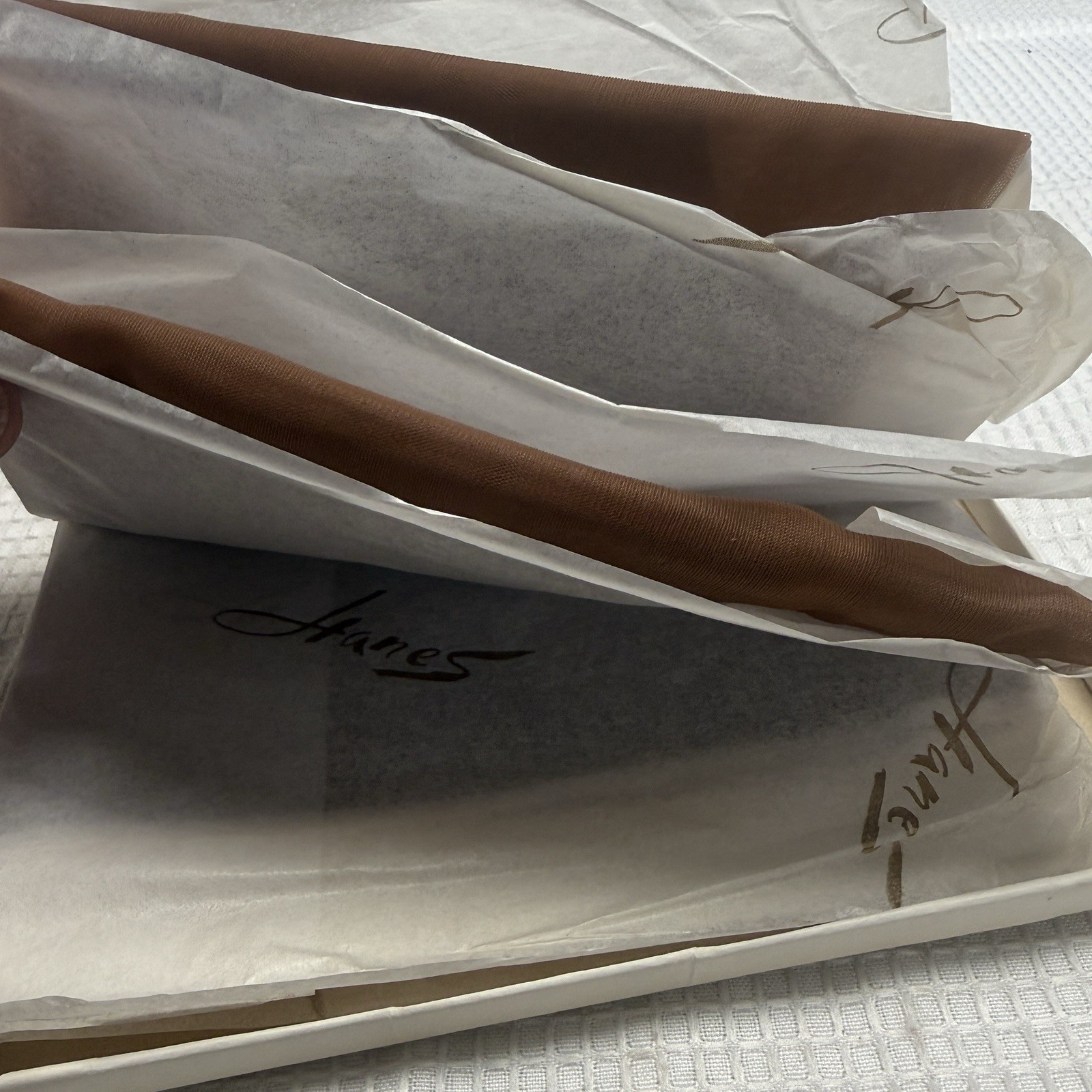 3 Vtg Hanes Walking Sheer Nylon Hose Stockings Seamless South Pacific New 10.5M