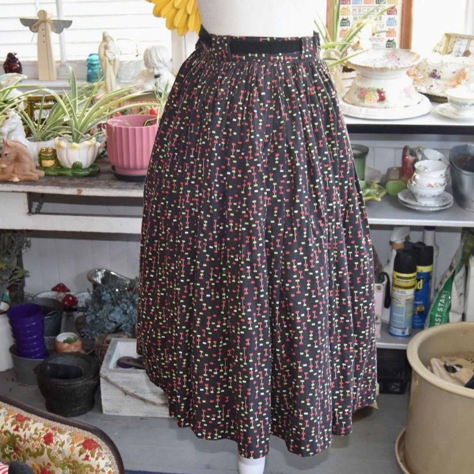 Vintage 1950s Atomic Print Full Skirt 26 Waist Novelty Cotton Rockabilly XS
