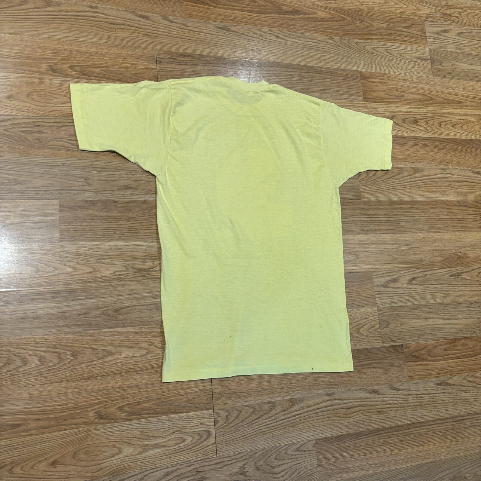 VTG Turtle Shirt Roach 1975 Retro Yellow 1970s Single Stitch Size Large