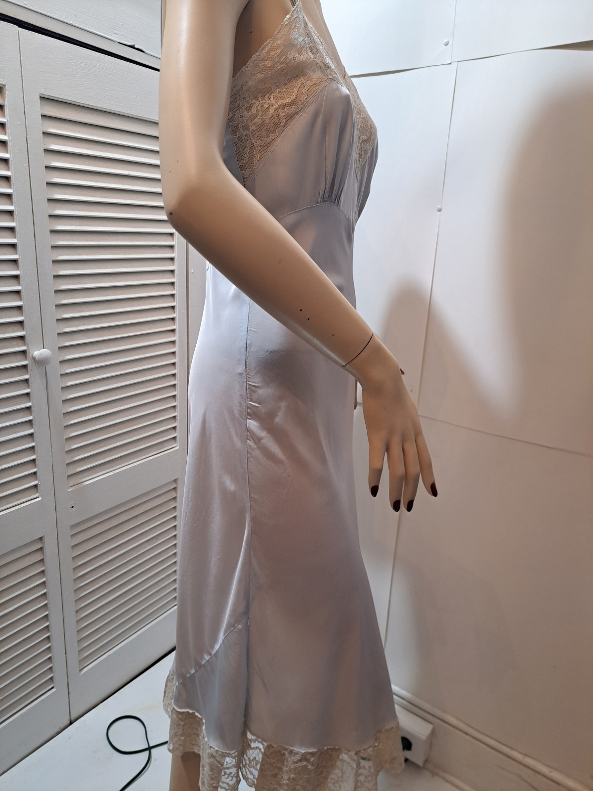 Vintage 1940s Baby Blue Bias Cut Rayon Lace Romantic SLIP / SLIP DRESS Size S