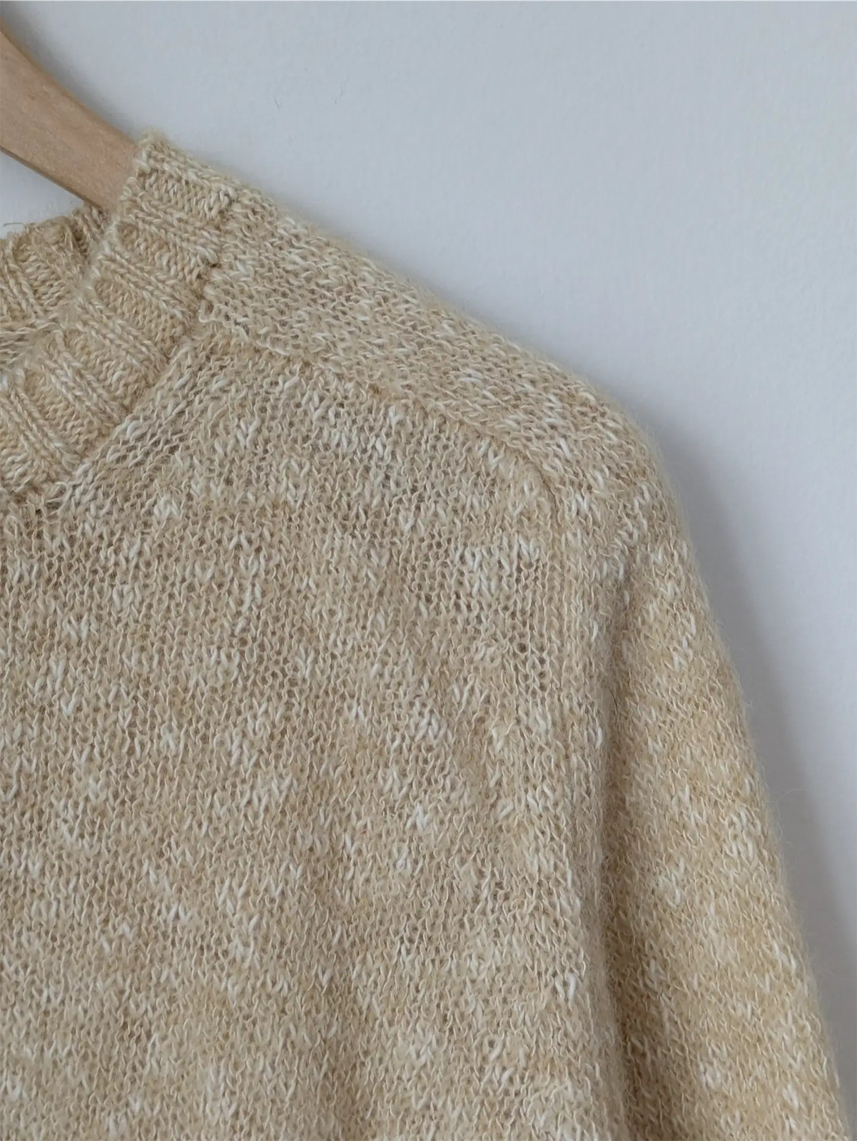 Pringle of Scotland Vintage Wool/Cotton Blend Sweater – Beige, Women’s Size S)