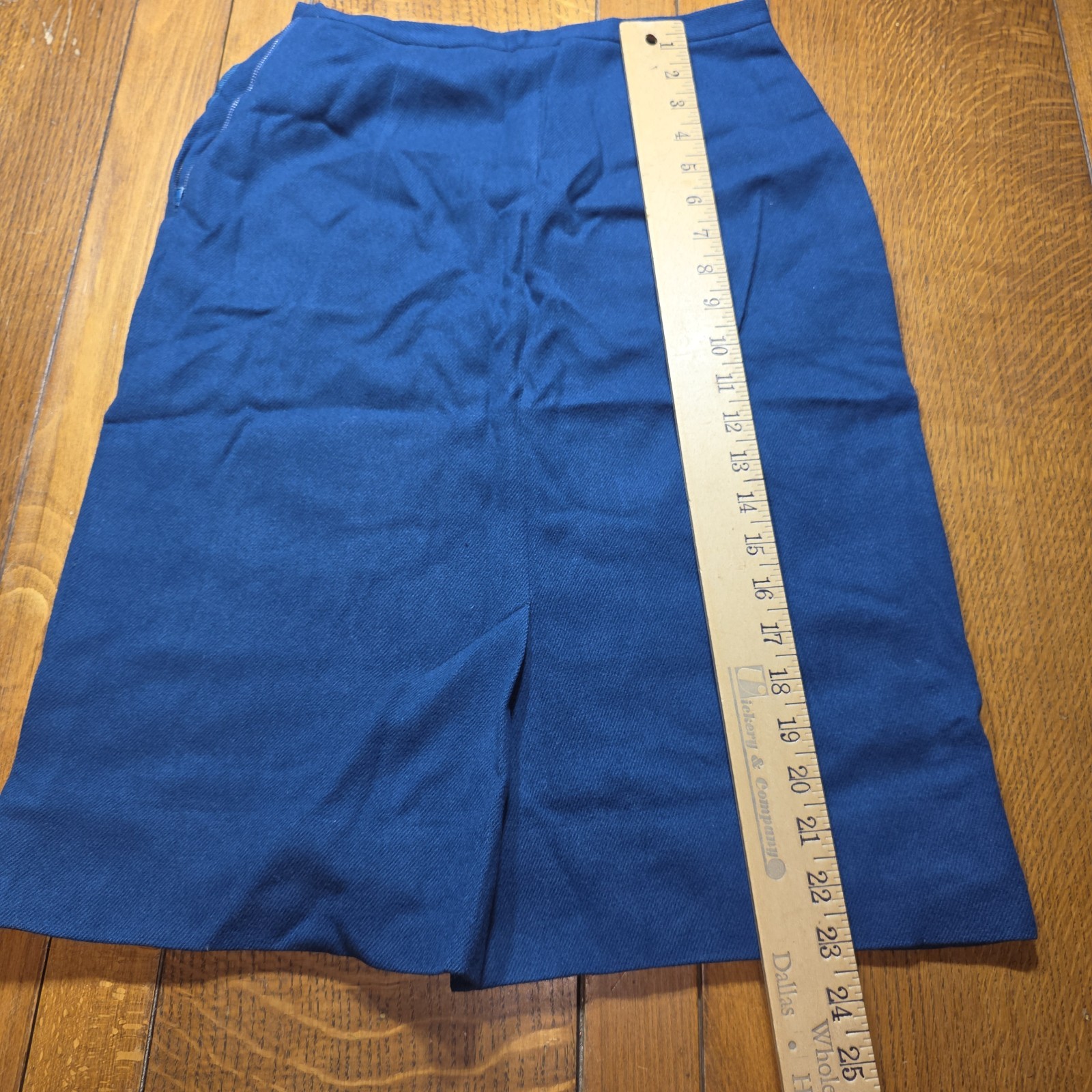 Vintage 60s-70 Donovan Galvani Woman’s Skirt Blue 26″ Mod Reto