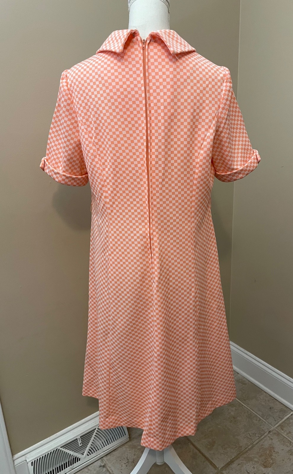 Vintage 1970s Orange & White Checkered Shift Dress – Size Medium