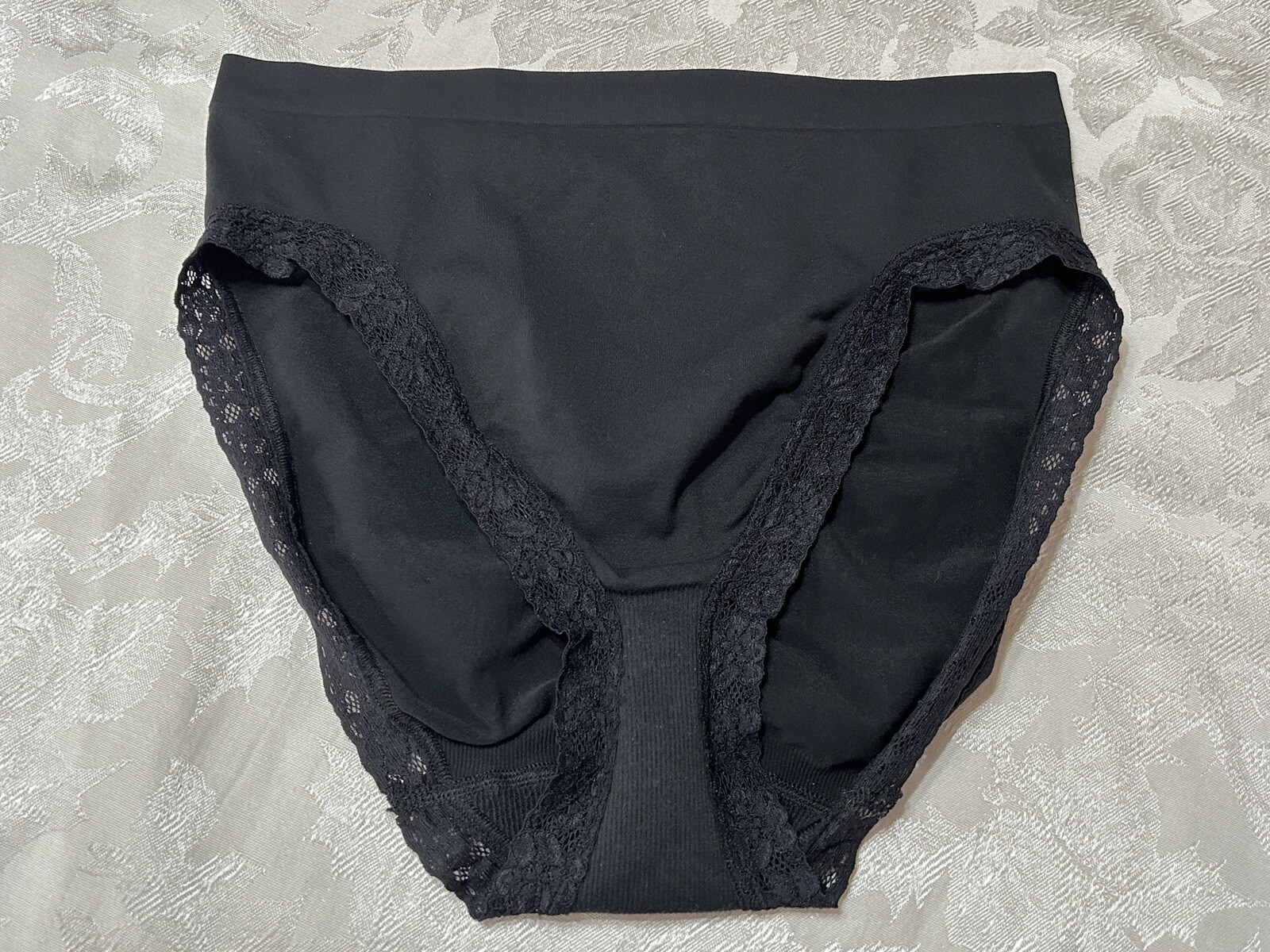 Vtg CACIQUE Tactel Nylon Lace Trim Hi-Cut 18/20 Black Shaping Panties #258