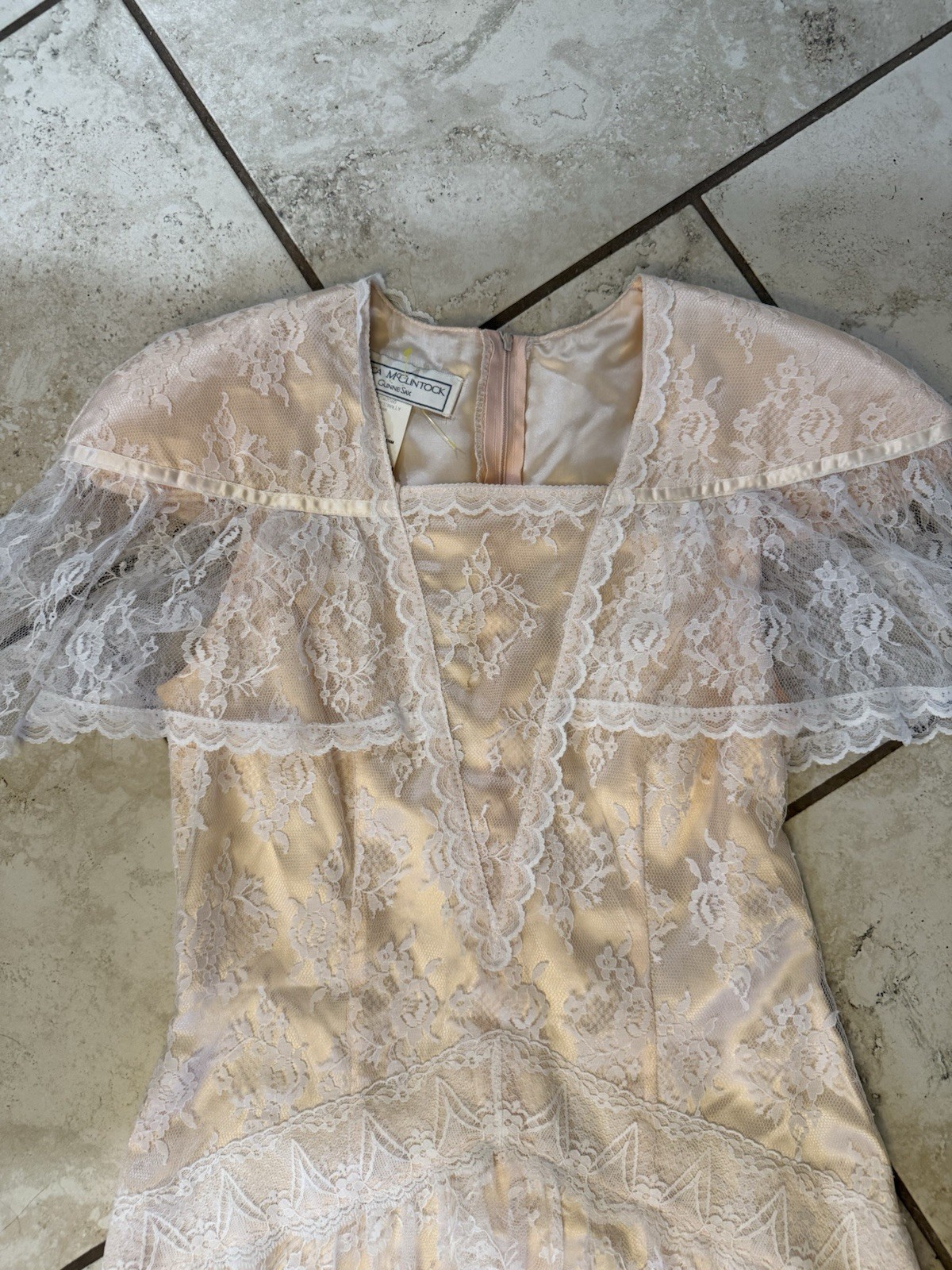 Jessica McClintock Gunne Sax Ivory Lace Capelet Overlay Dress 1980s Size 7