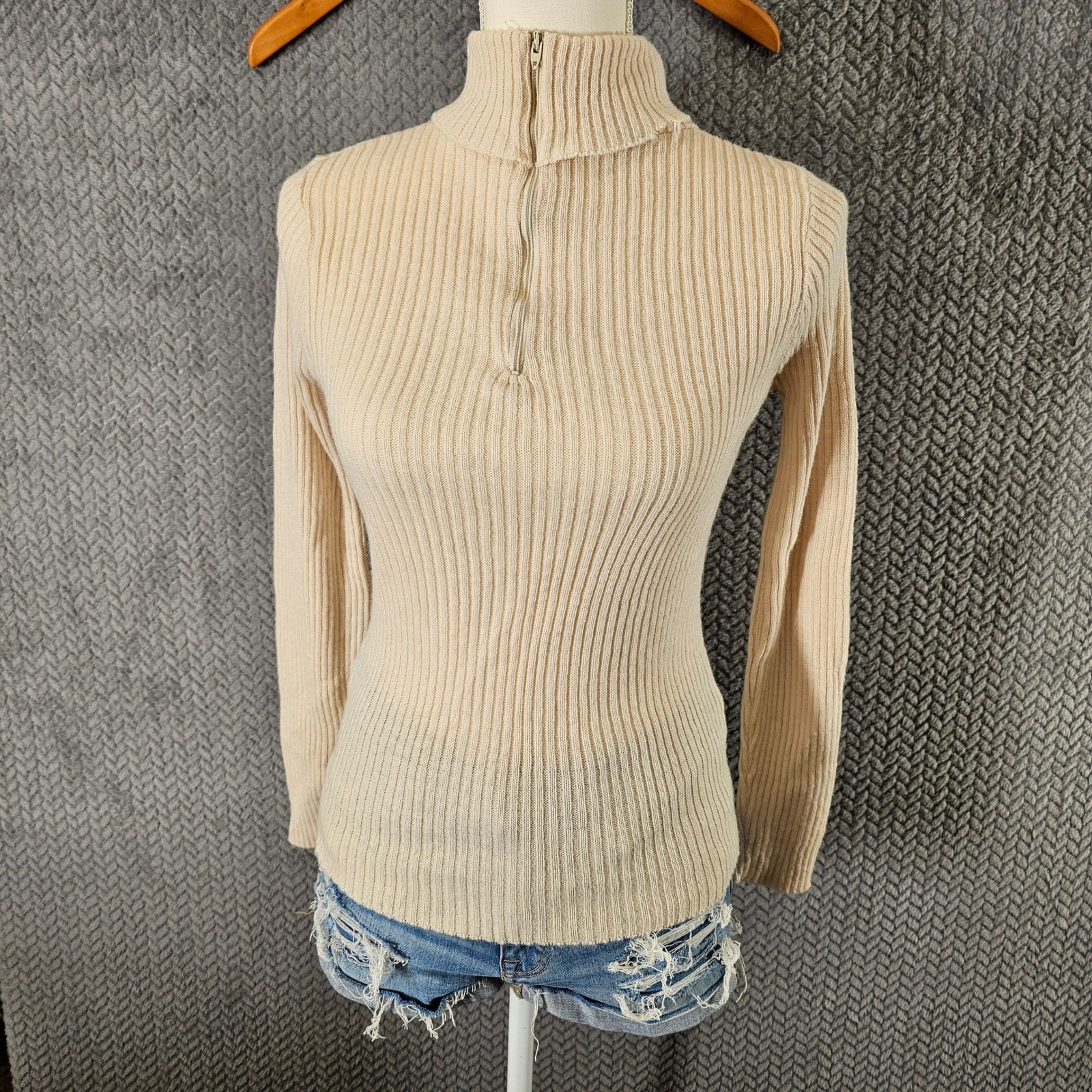 Vintage 1960s – 70s ILGWU Union Made Cream Ribbed Quarter Zip Turtleneck Sweater