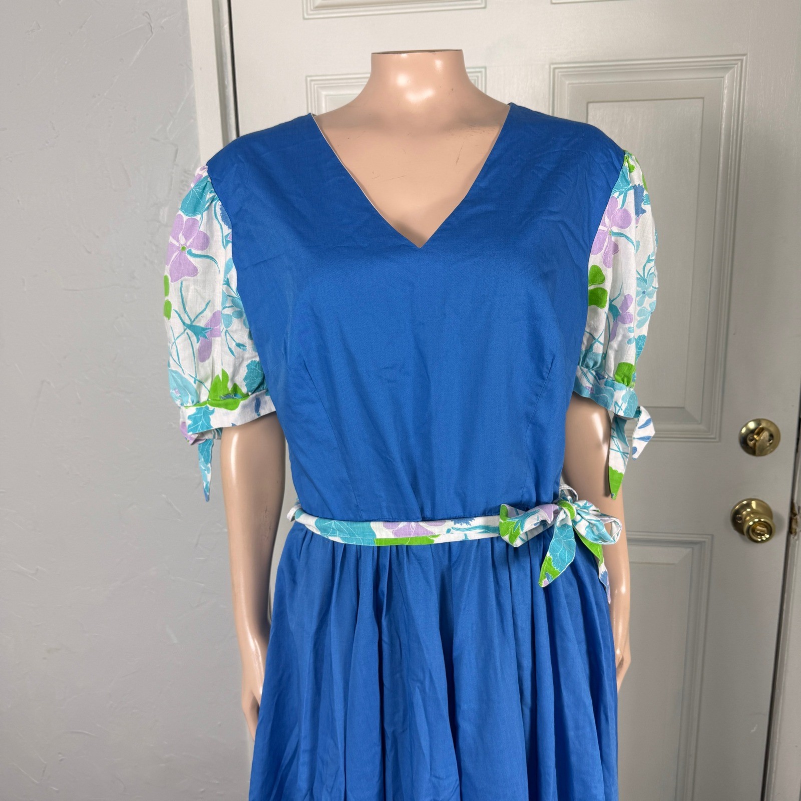 Vintage 60s 70s Women’s Dress Cotton Floral Tie Square Dance Party BB18
