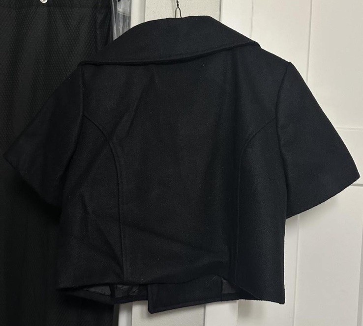 DIMRI Women’s Large Vintage Black Cropped Wool Short Sleeve Jacket Shrug Flower