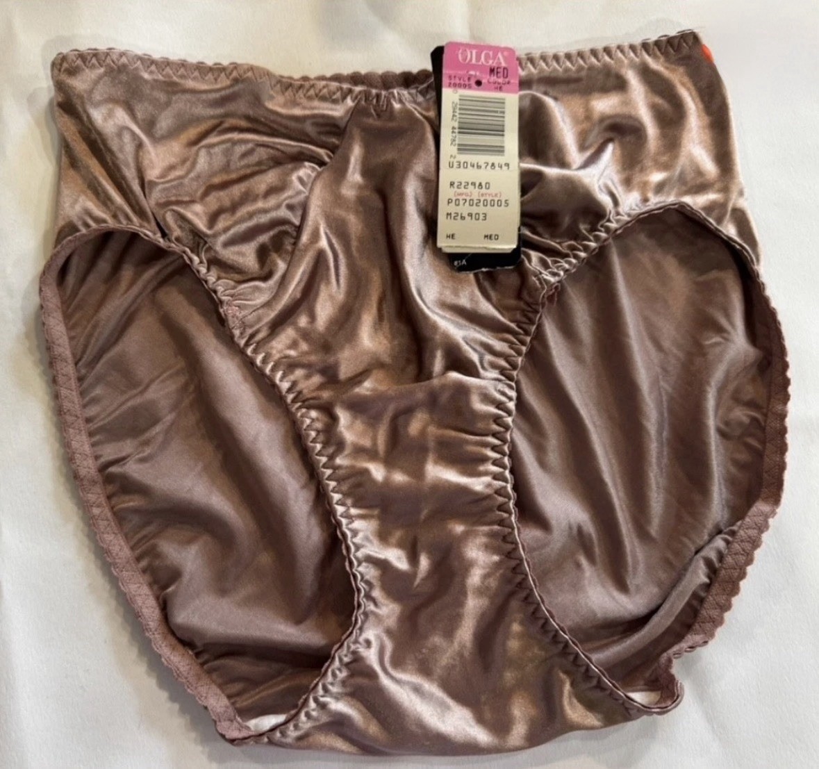 VINTAGE OLGA 20005 ROSE TAILORED BODYSATIN STRETCH HI-CUT PANTIES ~ MEDIUM