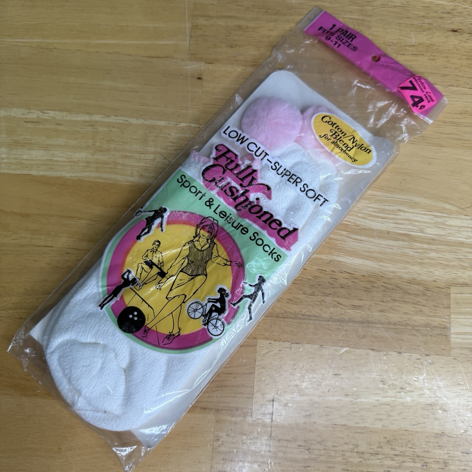 VTG Pom Pom Ankle Socks With Pink Pom Poms 9-11 NIP NOS Golf Tennis Read