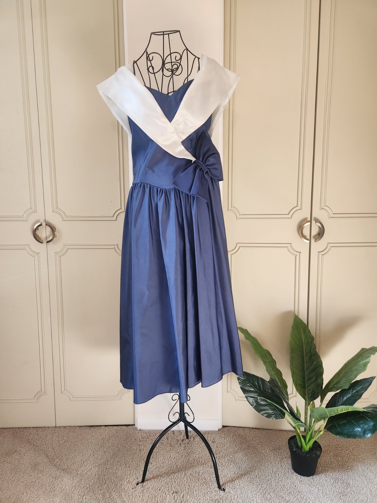 Vintage Dance Allure Alfred Angelo Navy And White Dress