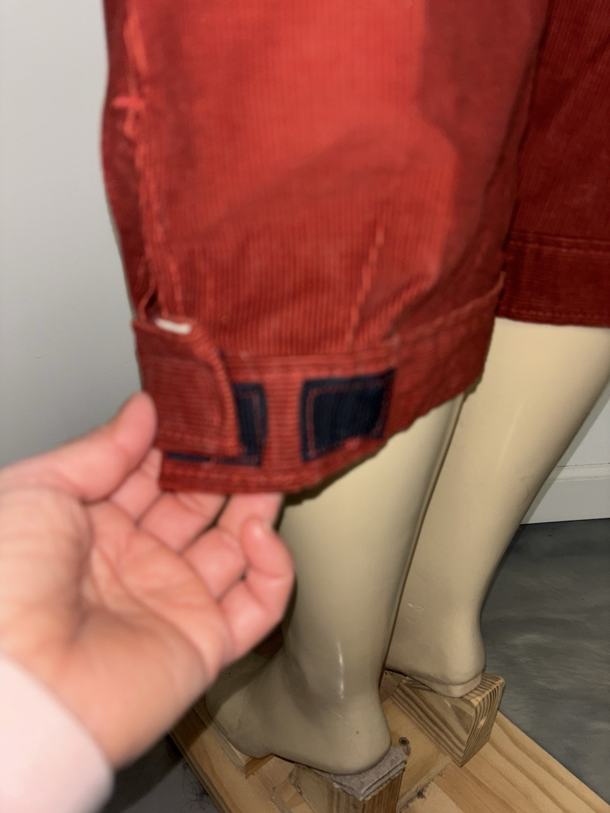 Sunbuster Vintage 1970s Rust Red Corduroy High-waisted Capri Pants by | Small