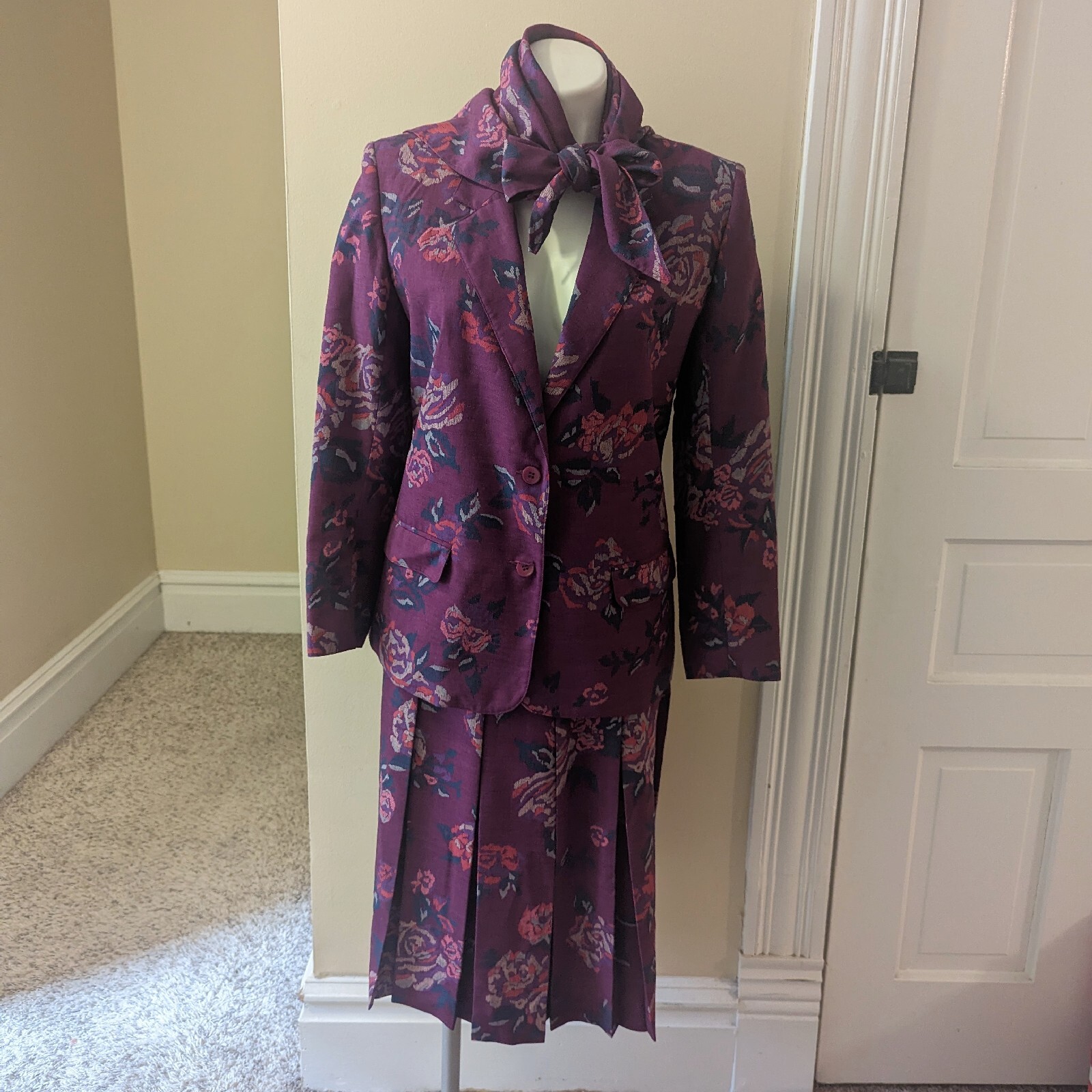 Vintage Patchington purple floral print skirt suit set with scarf size 8