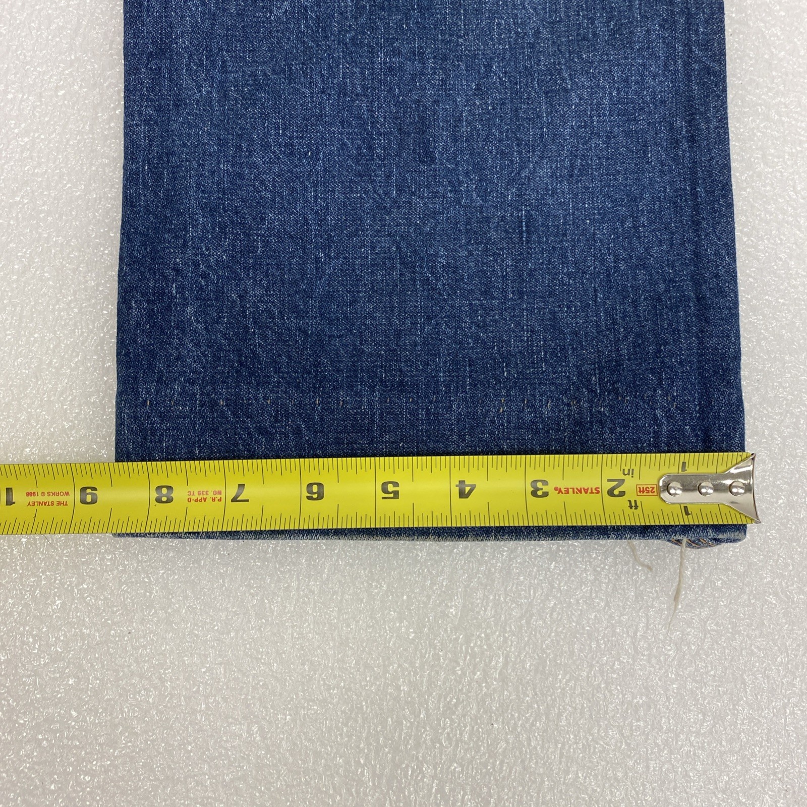 1980s Vintage 2022 Denim Jeans 5 pockets Hemmed 30×29