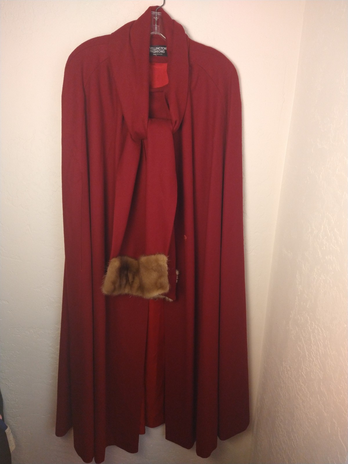 Beauty Vtg Featherlite Red Wool Wellington Fashions Long Cape Coat Mink Tie ends
