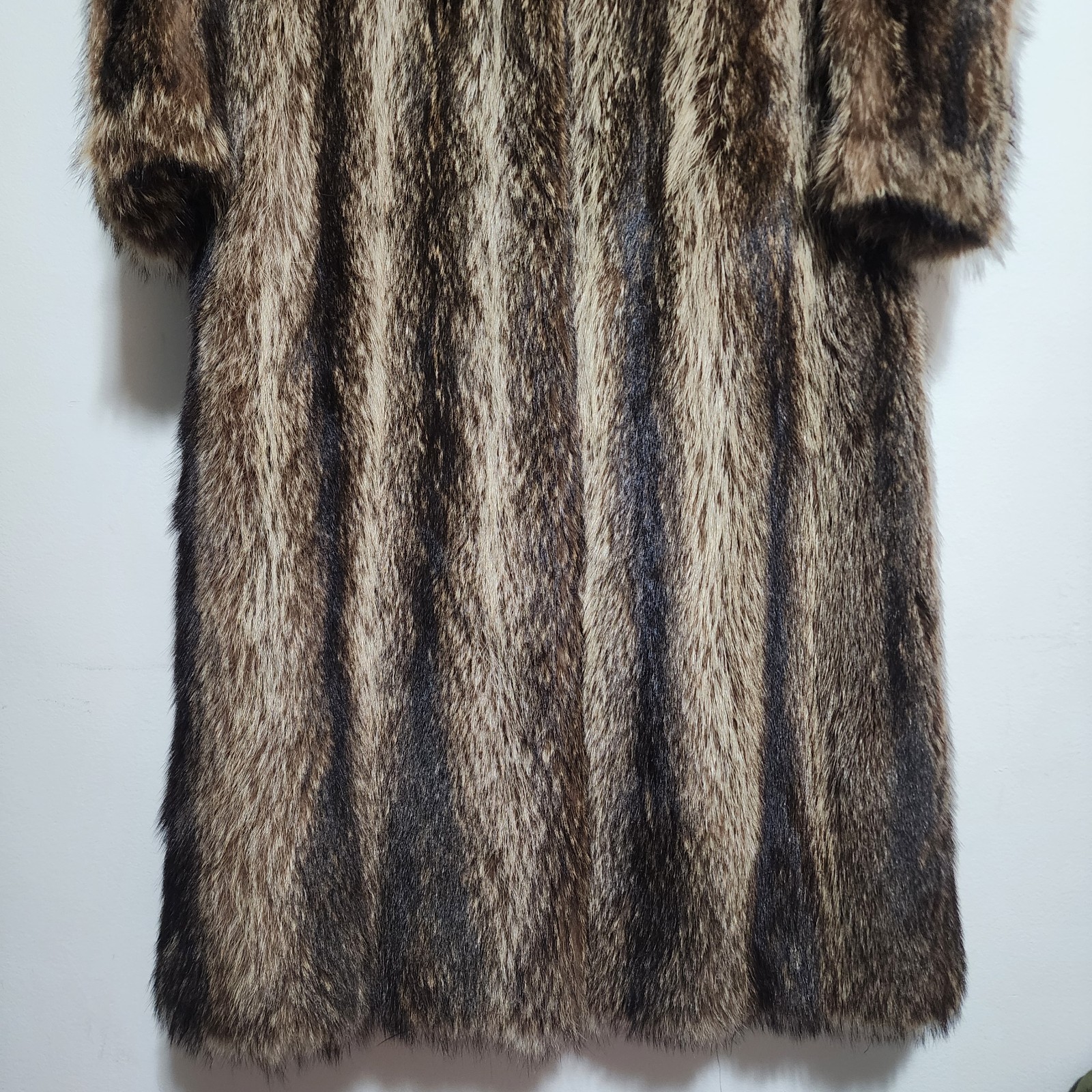 Vintage Revillon Frères Saks Fifth Mob Wife Raccoon Fur Coat Full Length Luxury
