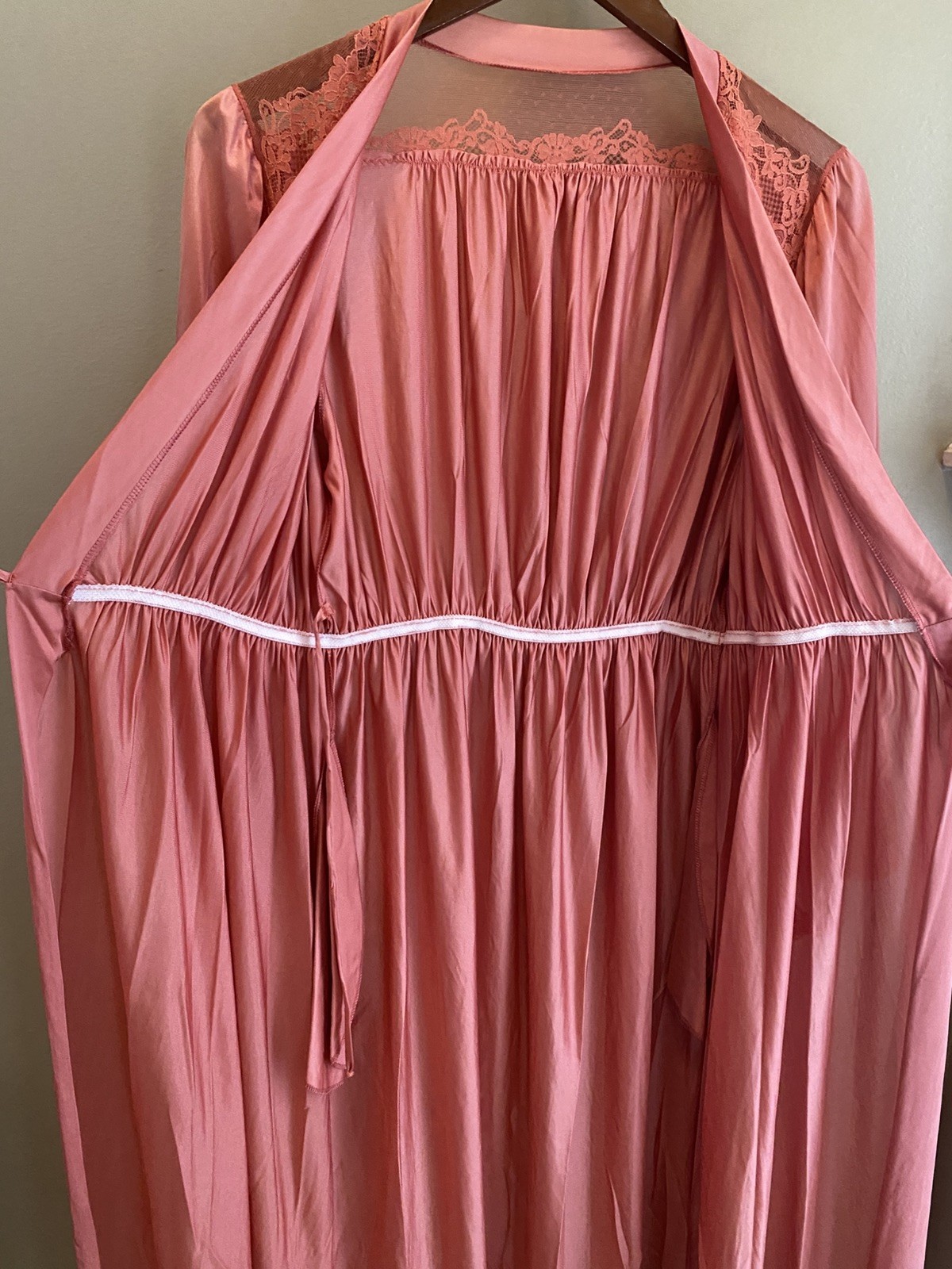 Vintage Miss Elaine Robe Womens Medium Pink Nylon Lace XS/S Pockets