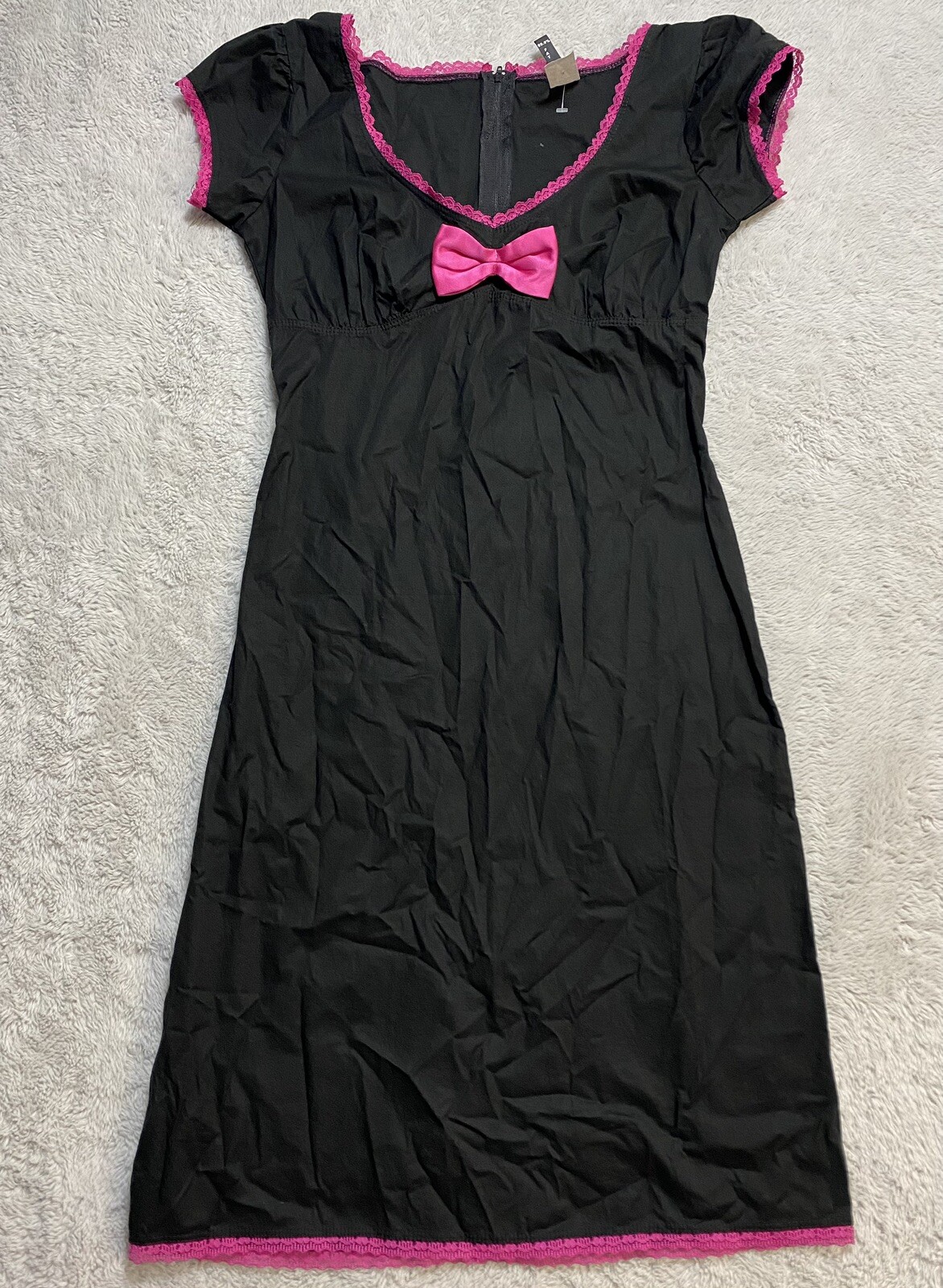 Vintage Super Low Fat Hot Topic Goth Emo Pinup Bow Black Pink Lace Dress USA
