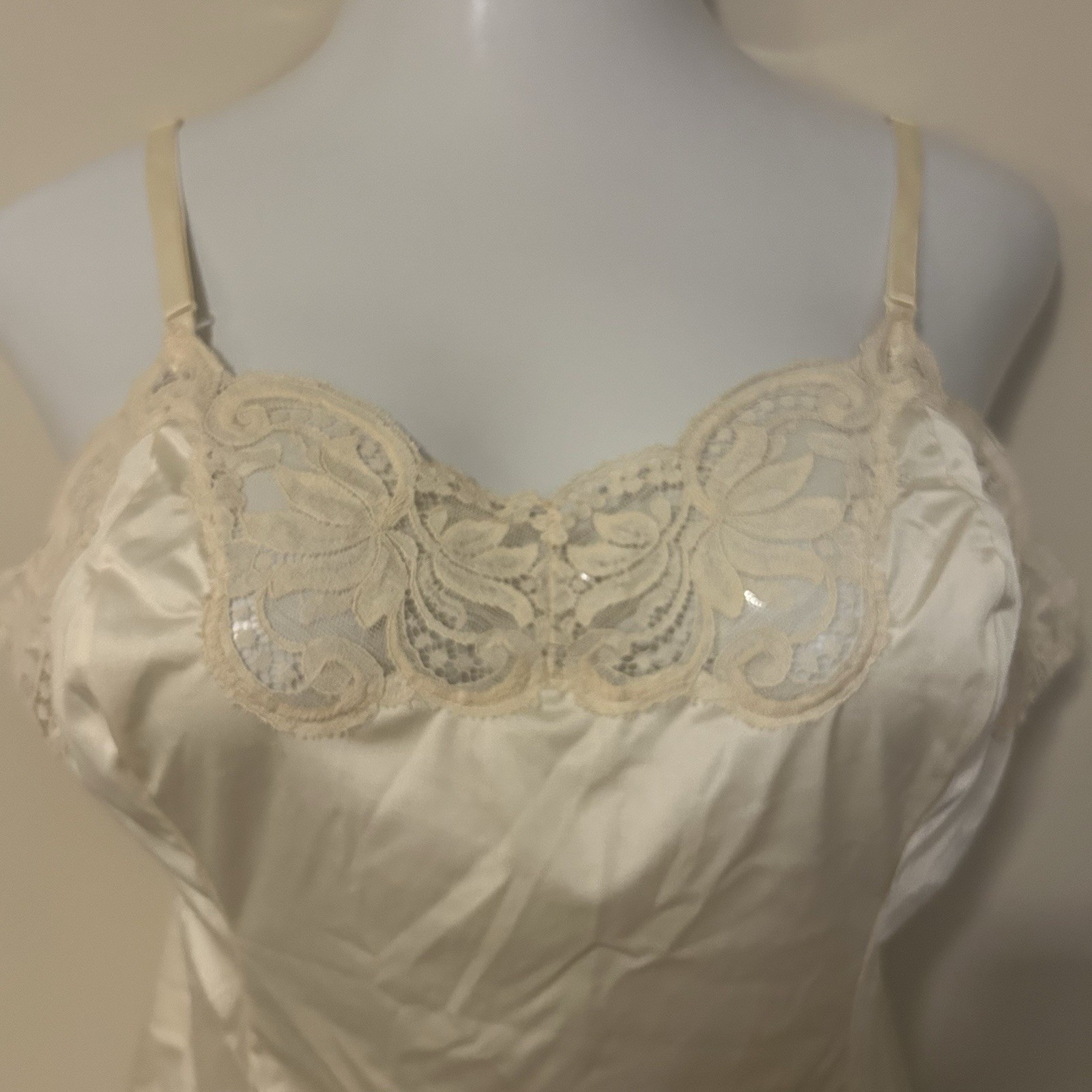 Wonder Maid Vtg 60’s Silky Camisole Ivory Size 36 (Bust) 100 Antron Nylon