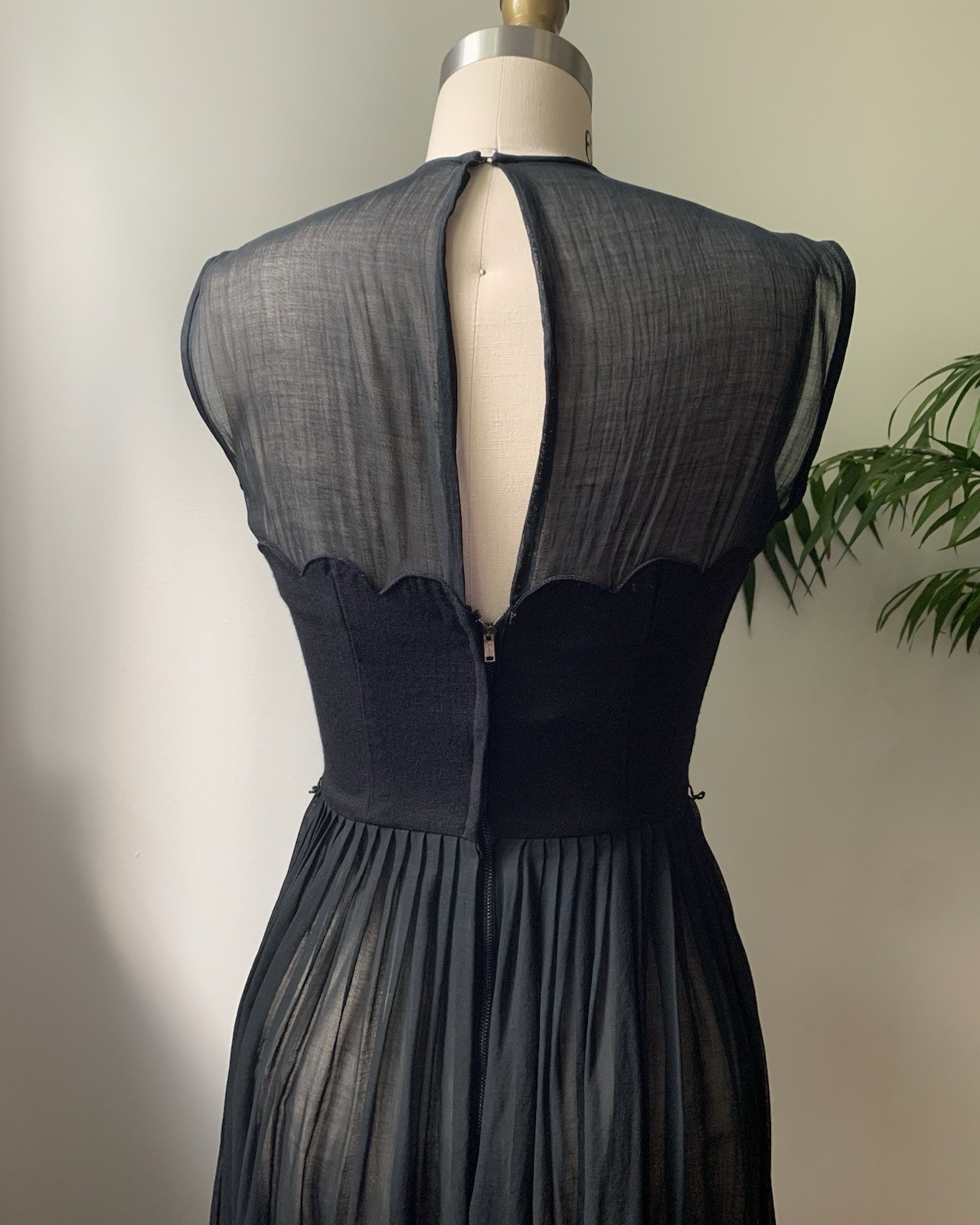 Vintage 1950s 1960s L’Aiglon Sheer Black Chiffon Scalloped cocktail dress XS LBD