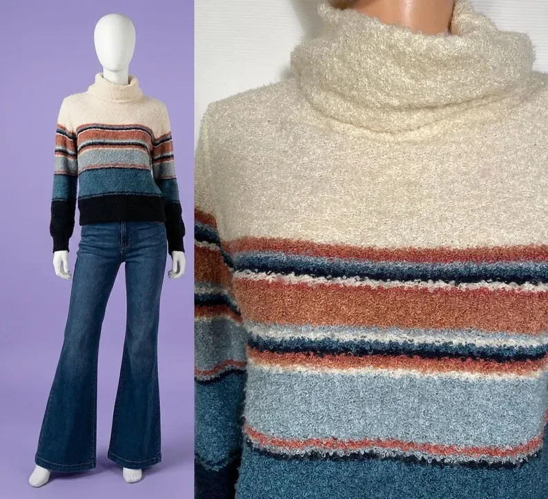 Vintage 1970s Fuzzy Bouclé Knit Striped Turtleneck Sweater Size M